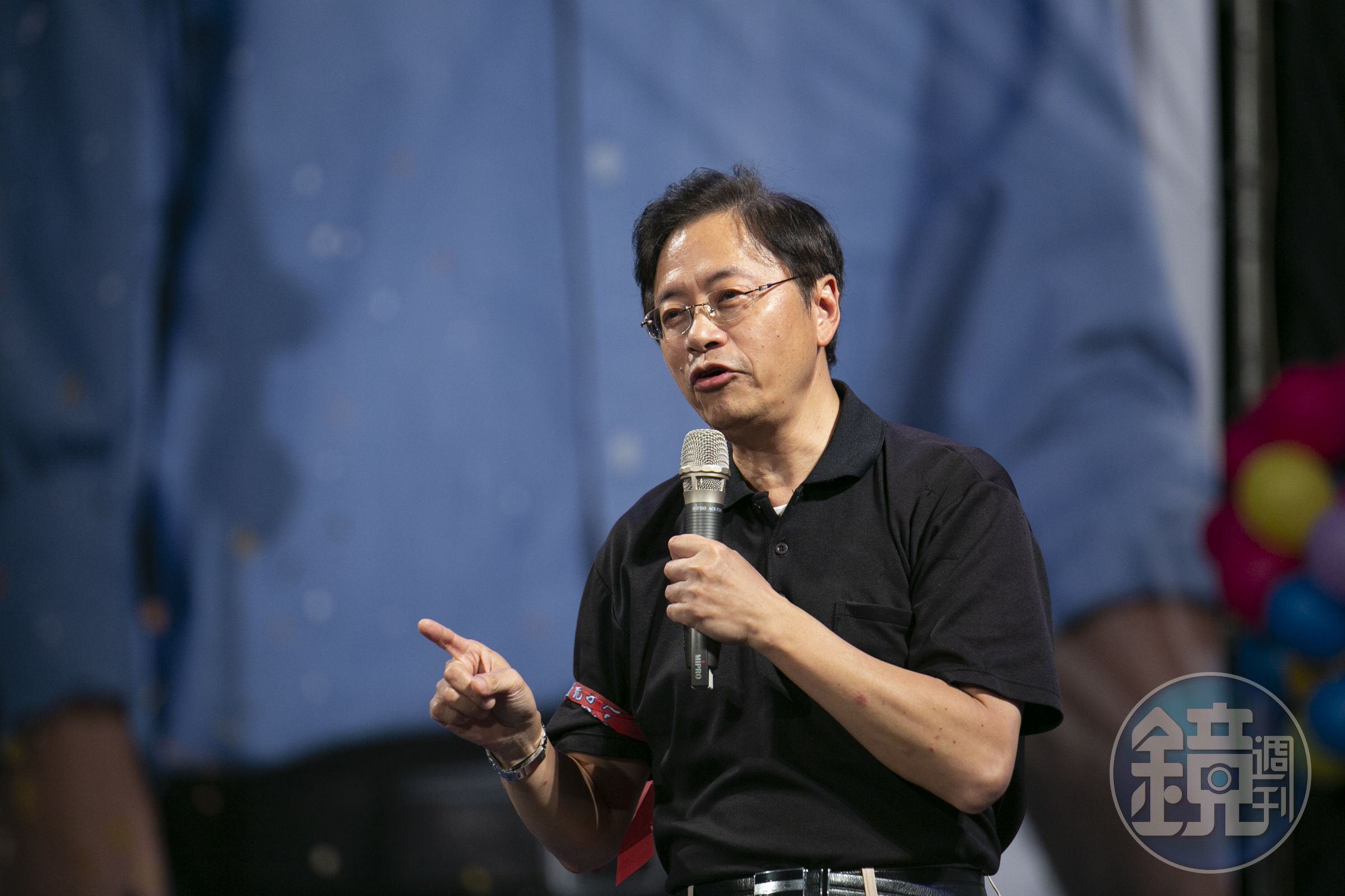 前行政院長張善政今天宣布，以無黨籍身分投入2020總統大選，並將全力促成「數位國家」公投案。