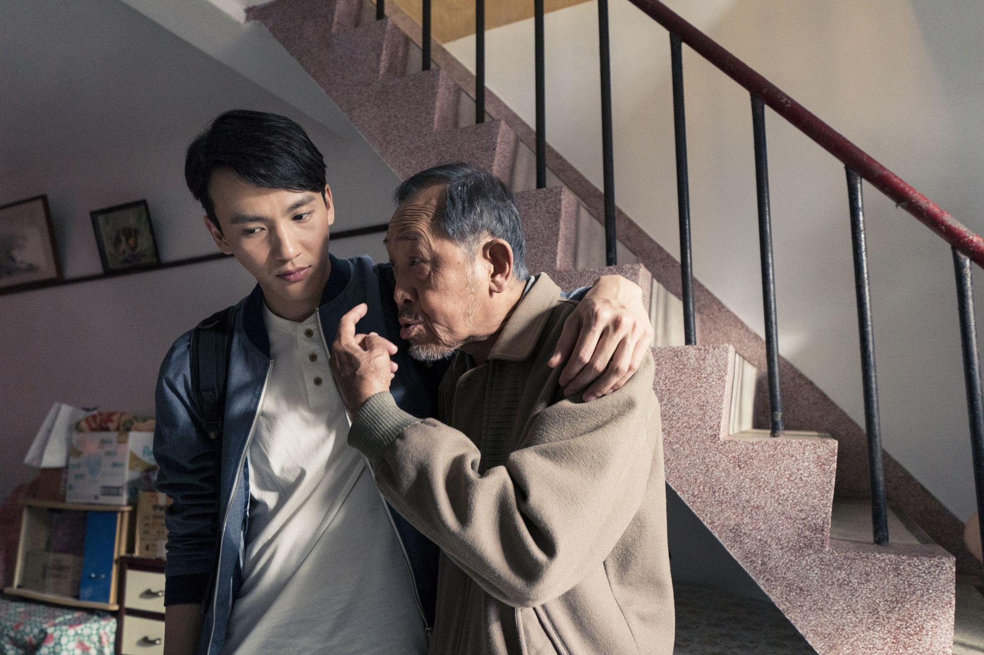 小戽斗與曹晏豪有多場感人對手戲。(威視提供)