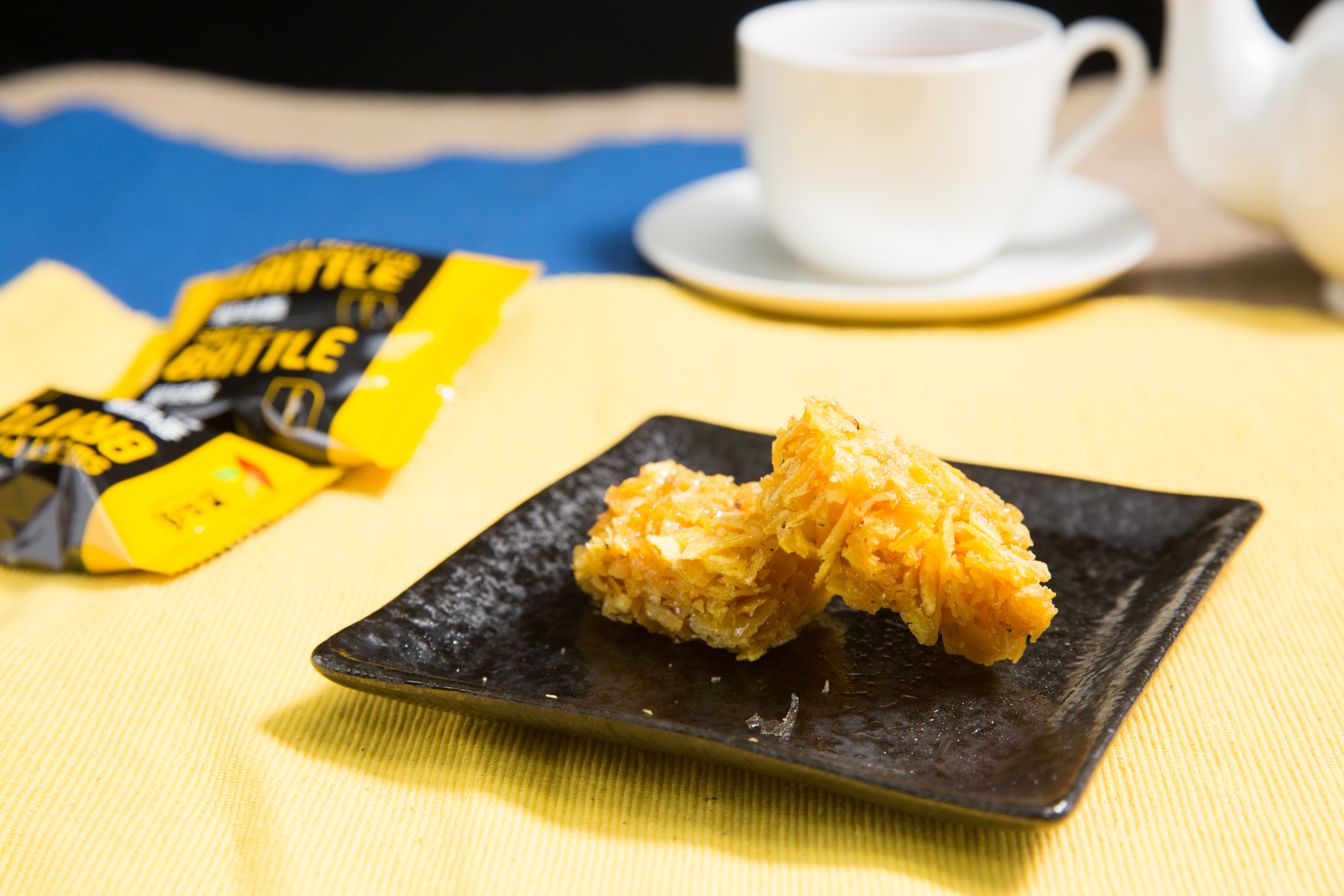 地瓜酥有多種口味，包括原味、海苔、黑糖、山藥等。（90元/150G）