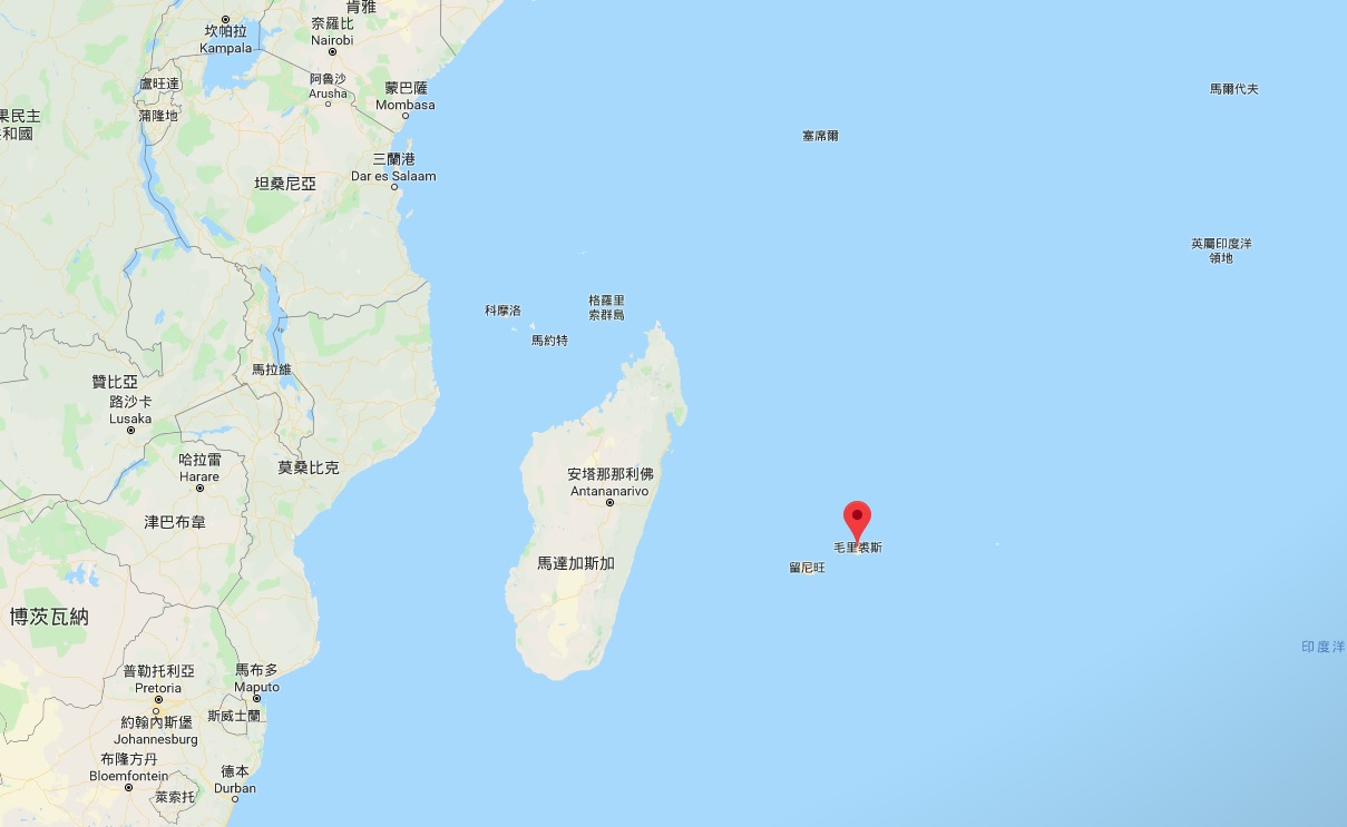 台灣籍遠洋漁船穩鵬號今（20日）凌晨發生海上喋血案，當時船隻在印度洋中非洲島國模里西斯東北方1582浬的公海上。（翻攝自Google Map）