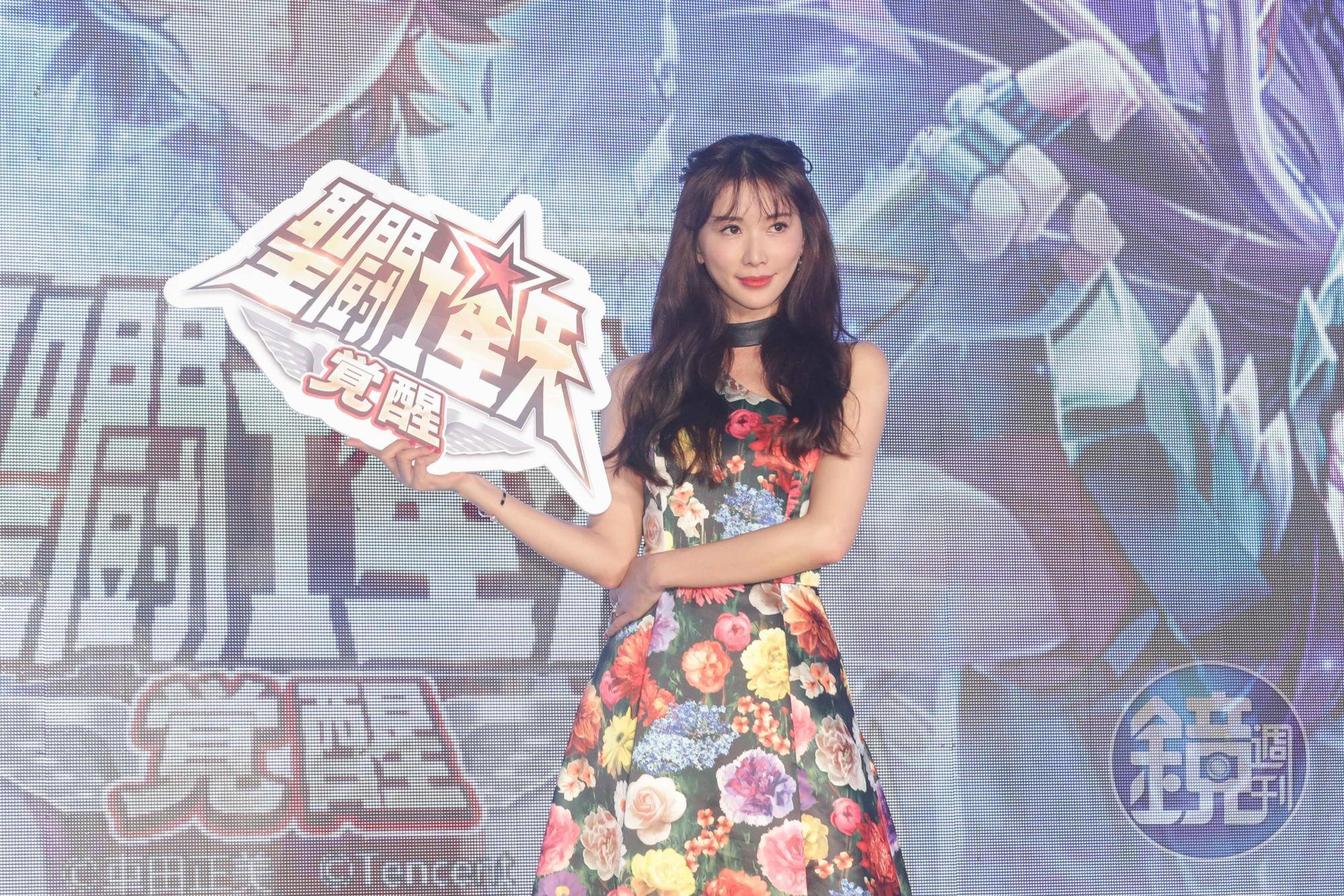 林志玲為手遊代言,化身女神雅典娜。