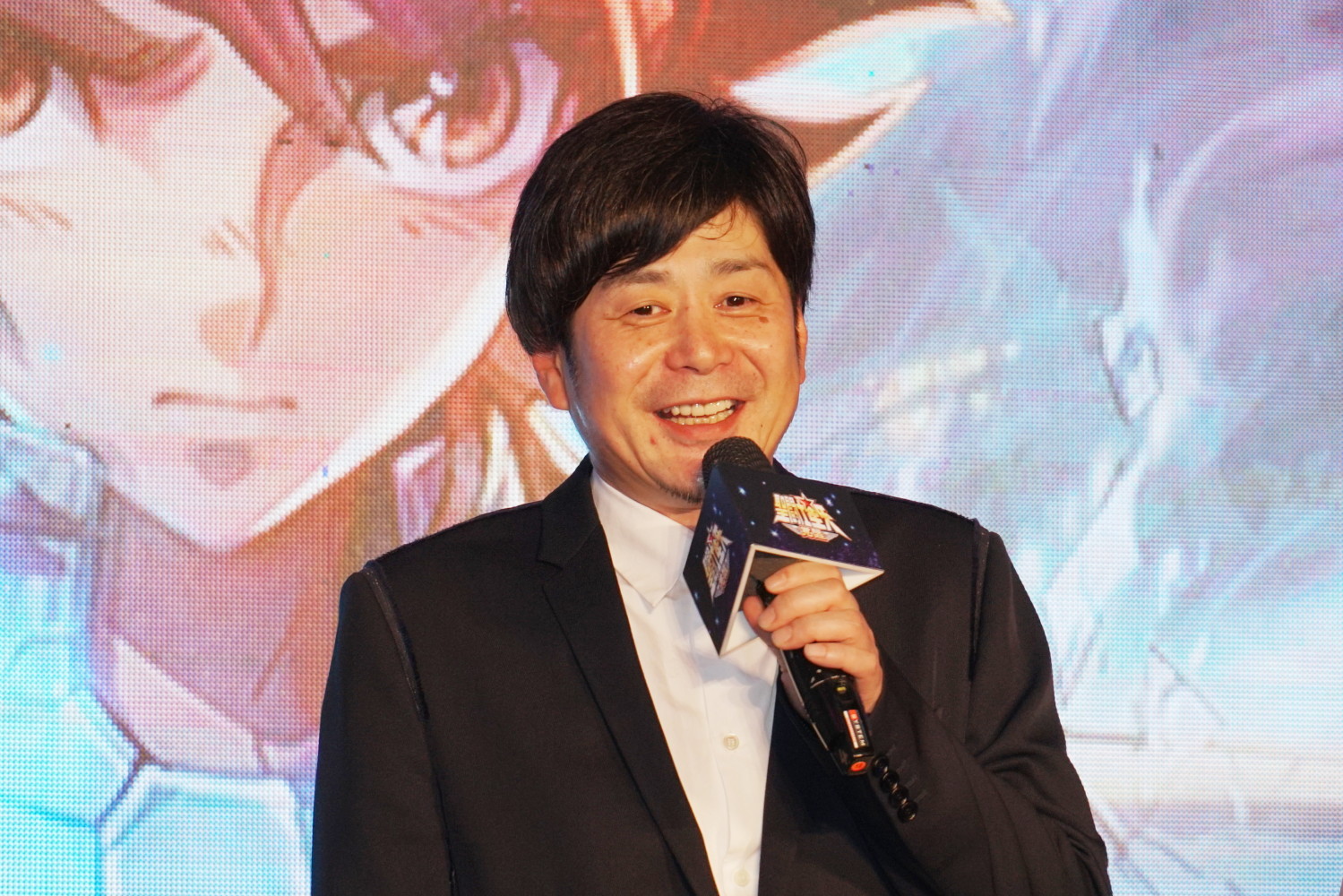 車田正美工作室董事森下誠專程來台出席活動，他強調這款遊戲歷時四年製作，相信不會讓玩家失望。