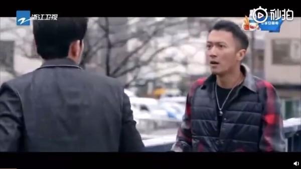謝霆鋒被周杰倫開玩笑，頓時傻眼。（翻攝鋒味微博）