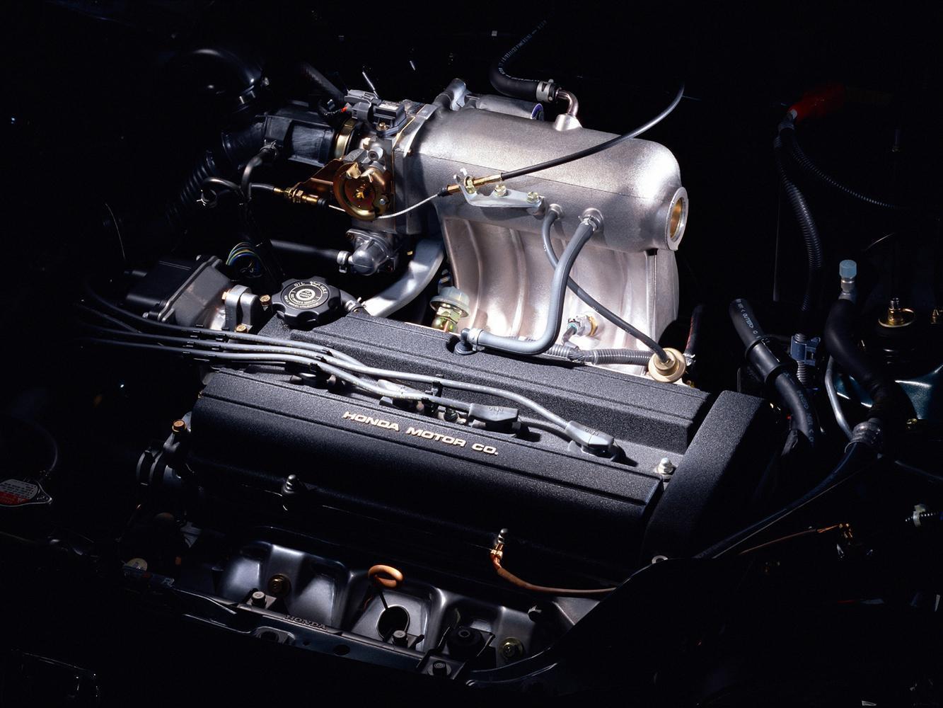 HONDA 2.0升B20引擎。