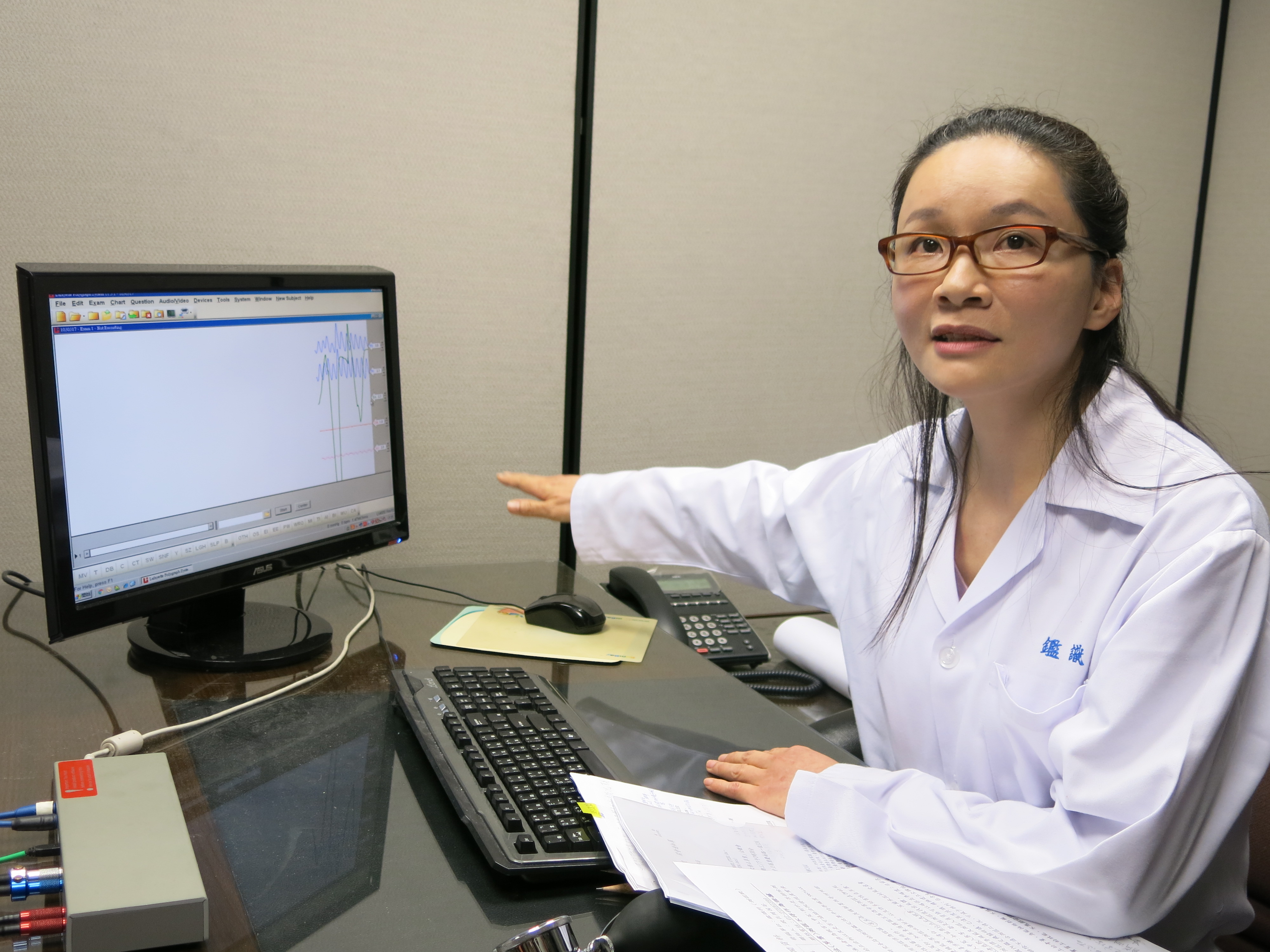 刑事局鑑識科股長周茜苓解釋測謊具高度準確性。（刑事局提供）