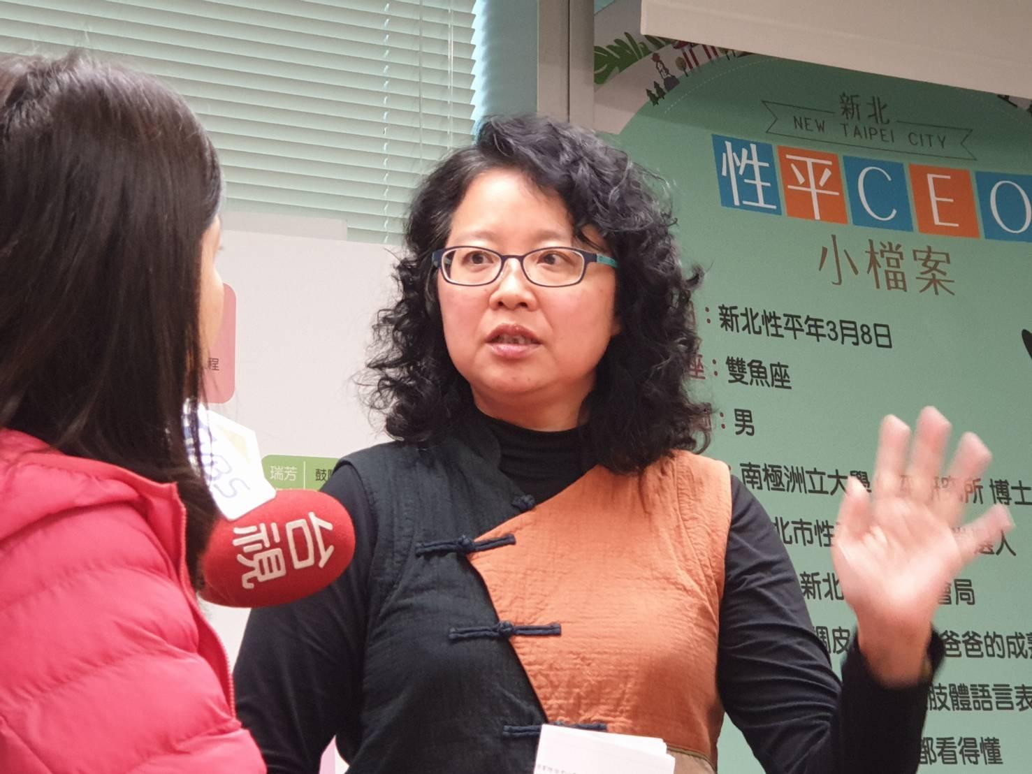 家防中心主任許芝綺請大家別再肉搜，留給孩子安靜成長的空間。（社會局提供）