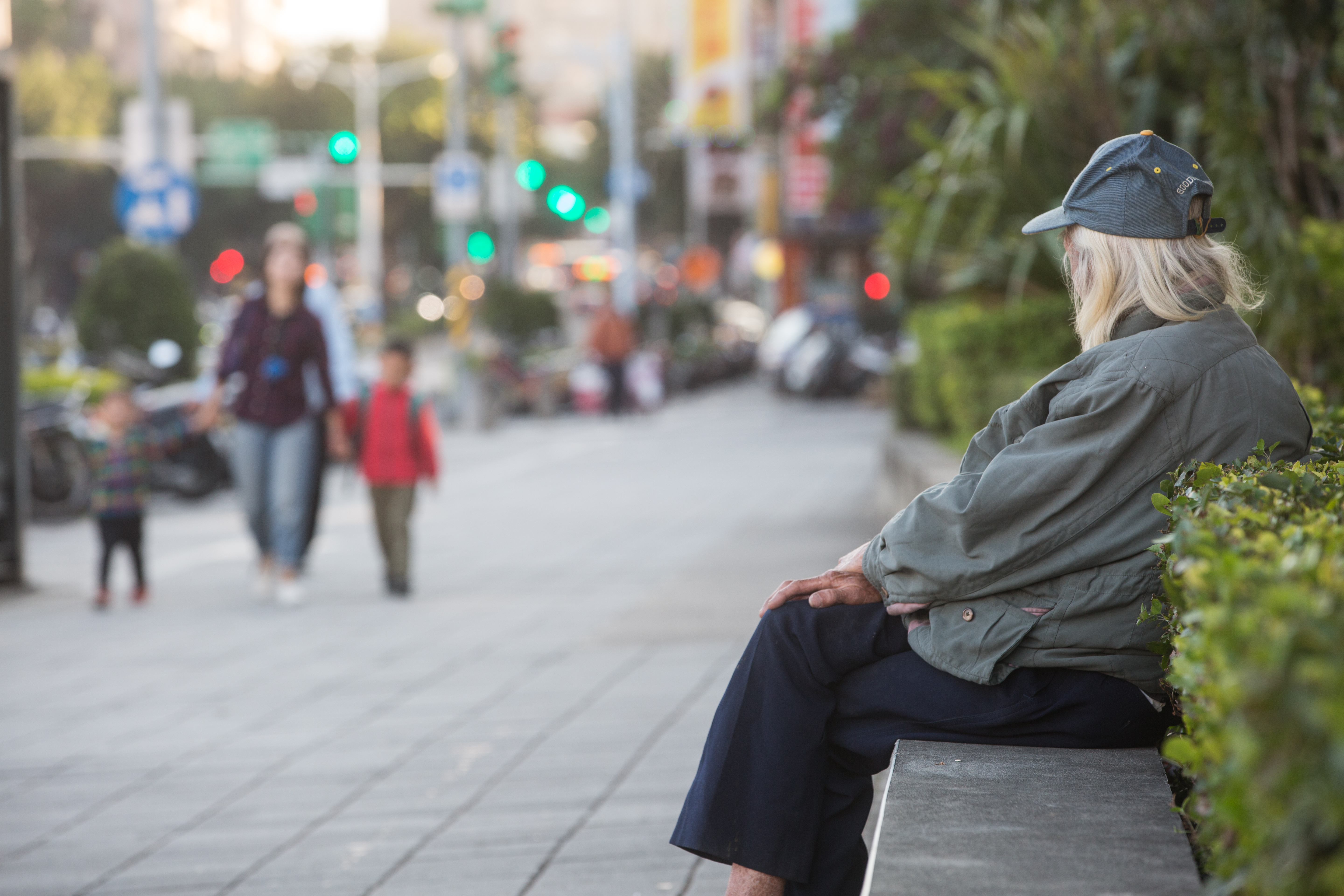 越早準備退休金，老後才能安心，也才能遠離下流老人的窘境。