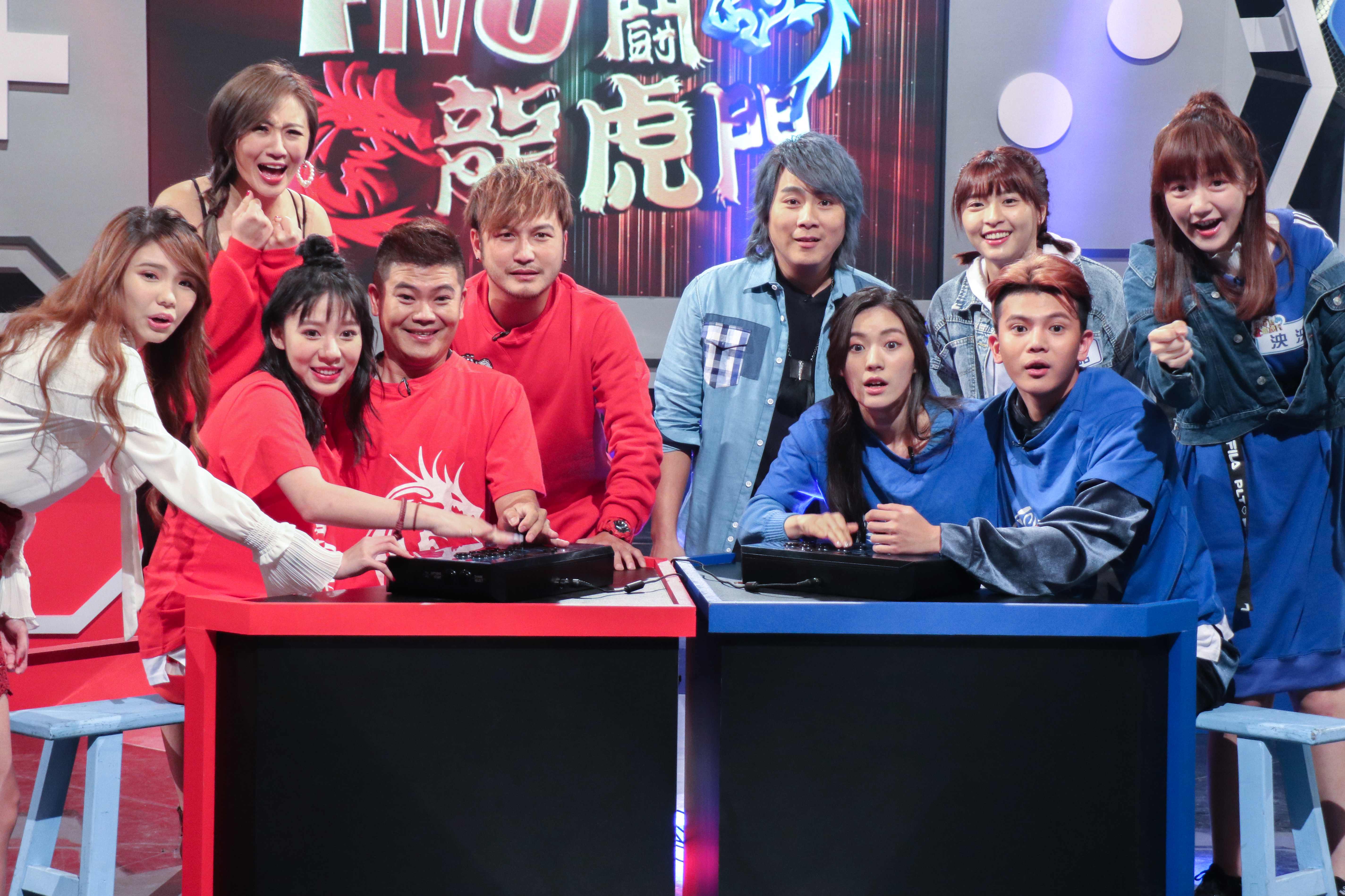 泱泱與孫生上王仁甫、KID主持的《FIVE鬪！龍虎門》，兩隊瘋狂PK打地鼠和投籃球。（狼谷競技台提供）