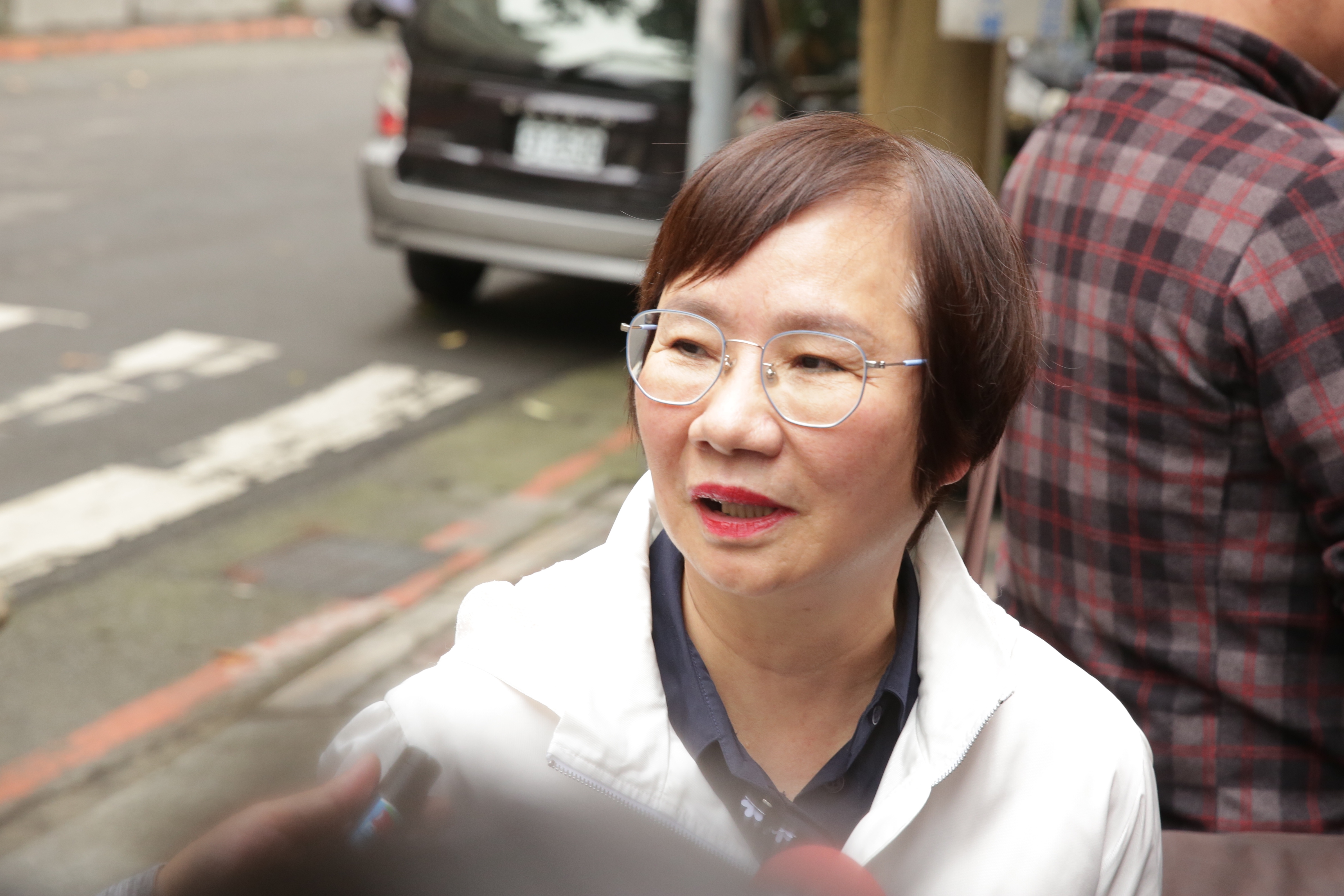 「誰摔死了李新」今公開第九集，羅淑蕾則砲轟比「腳尾飯」事件更扯。