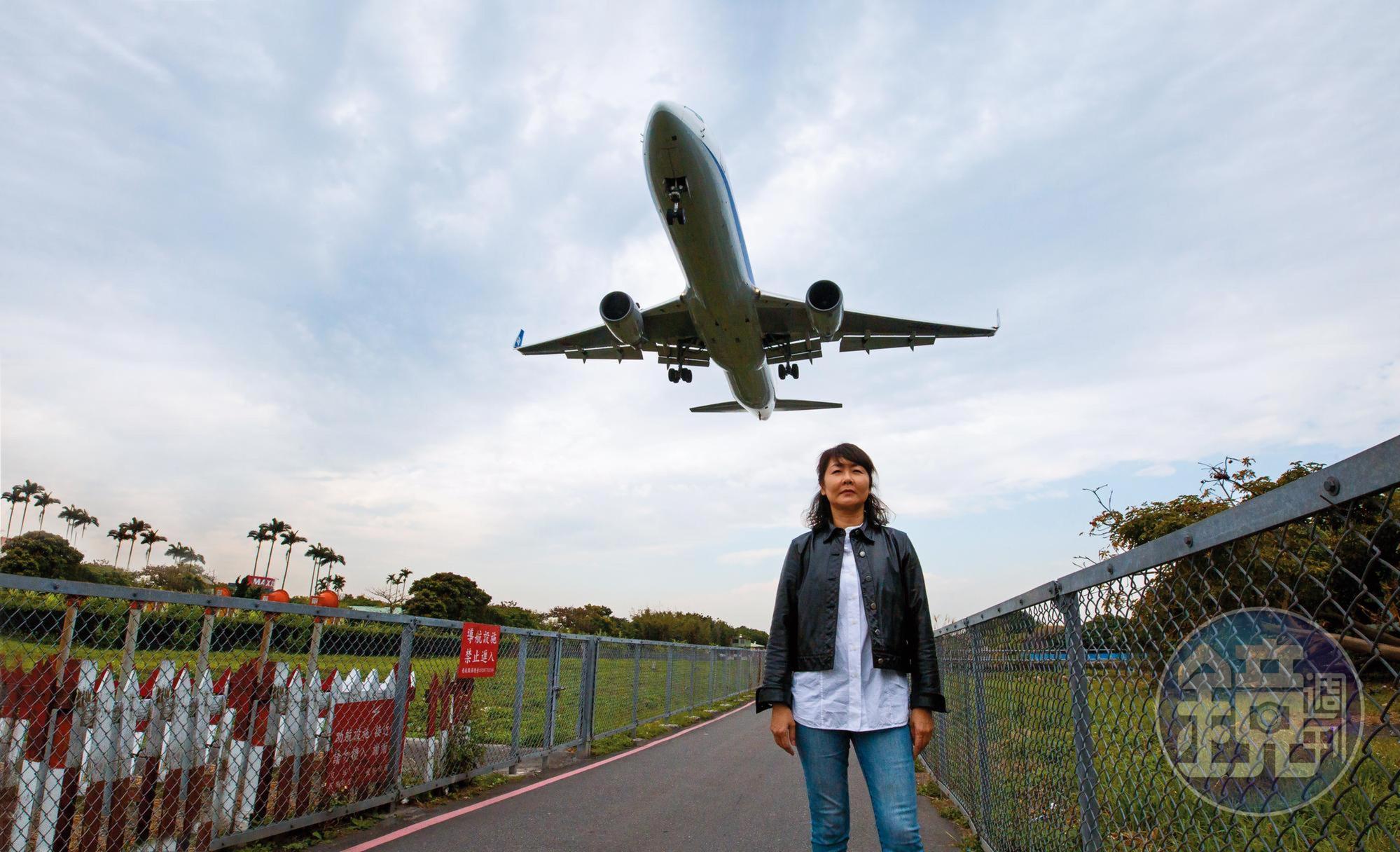 桃園市機師職業工會理事長李信燕、常務理事陳蓓蓓（圖）、幹部史慶生帶領本次華航罷工行動。