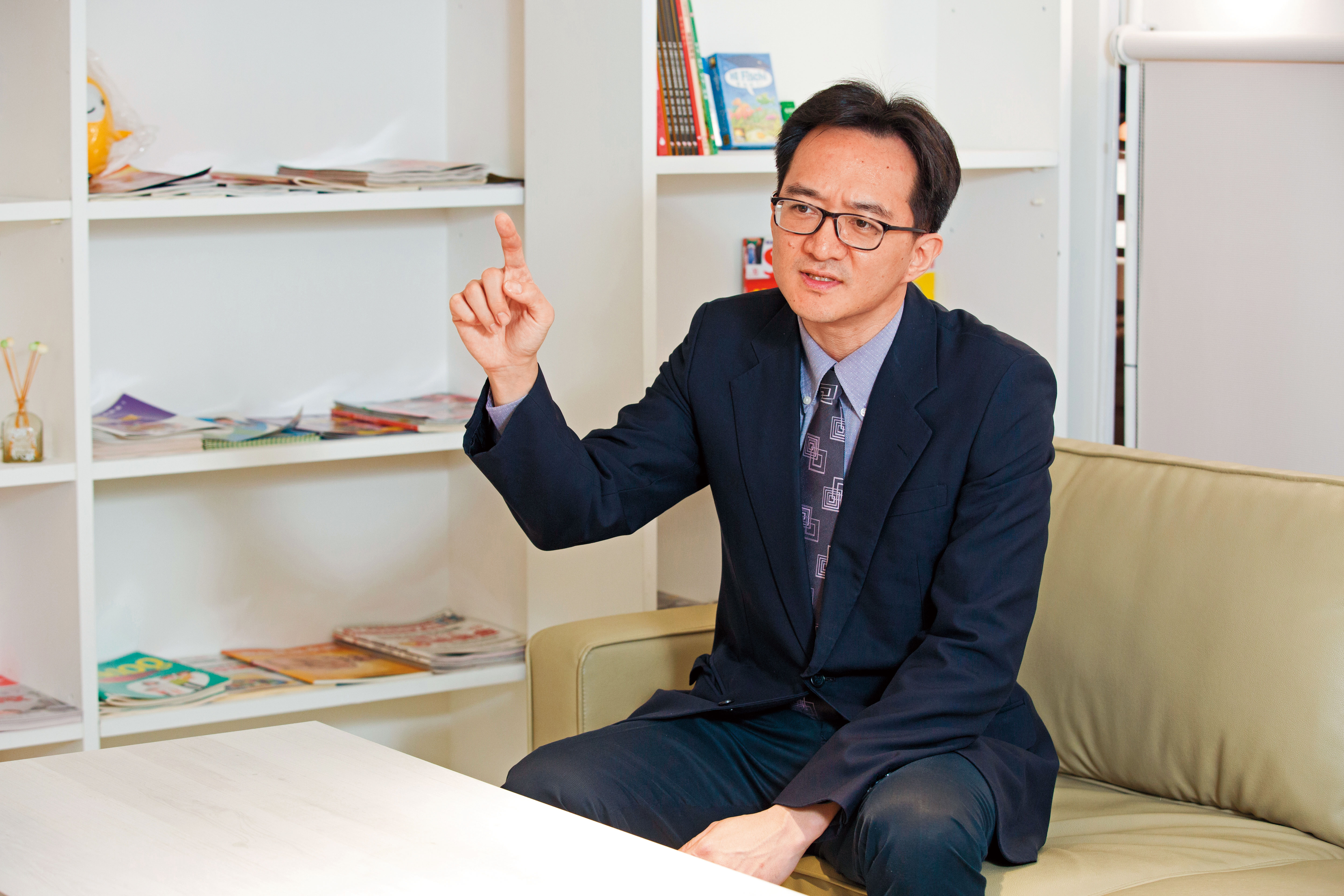 CFP認證理財規劃顧問蔣竣植提醒，年金險一旦啟動年金化，就不能拿回本金。