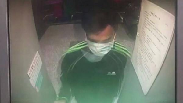 澳門籍男子李志恆逛完逢甲夜市，化身車手領款。（警方提供）