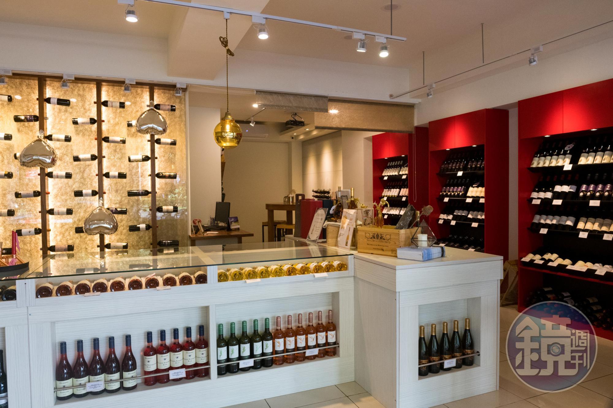 店內提供單杯酒付費試飲,1日1款,更容易找到合心意的酒款。