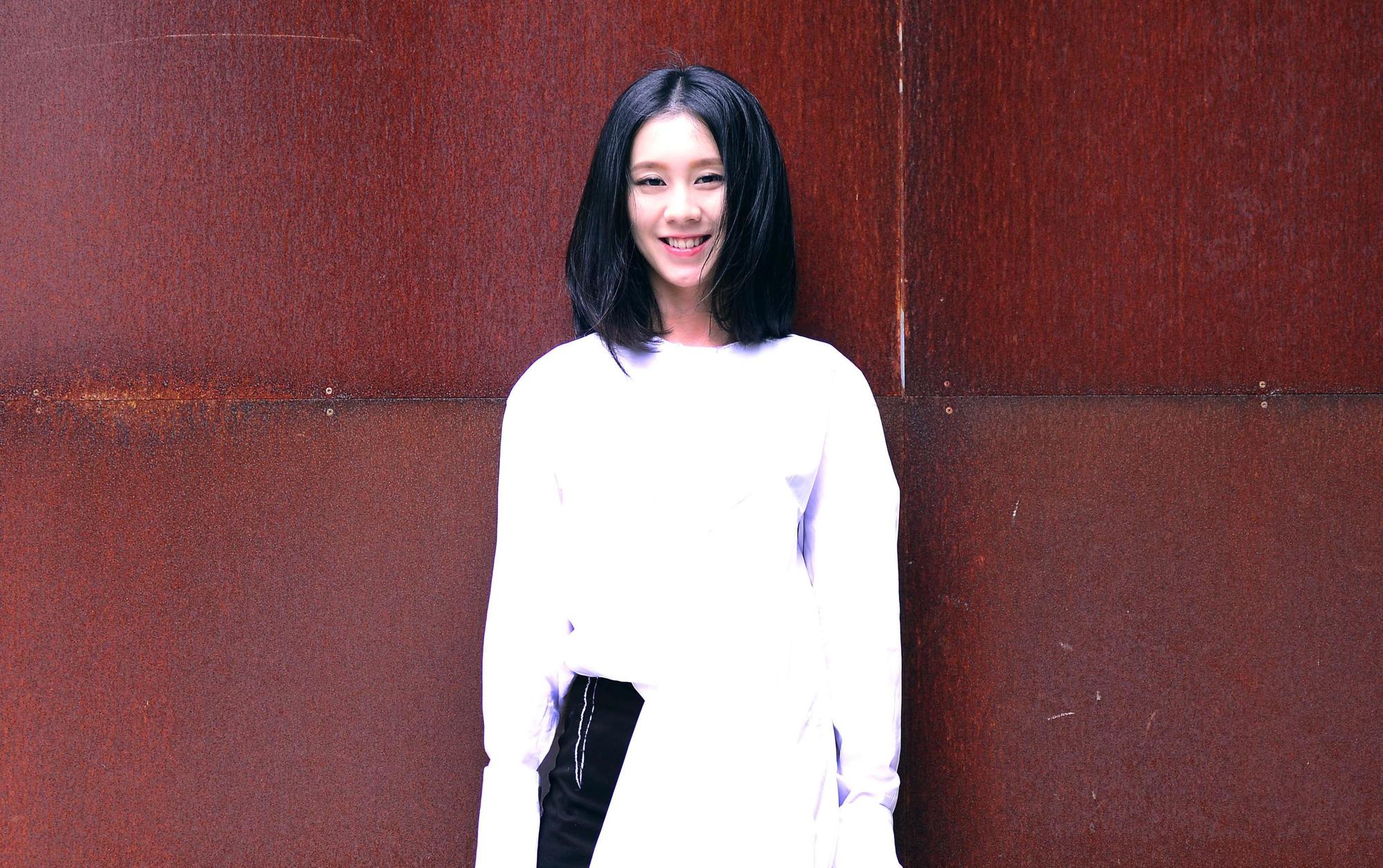 白安累積許多現場演出的經驗,6月將正式舉辦巡迴演唱會,從台北作為起跑點。 (相信音樂提供)