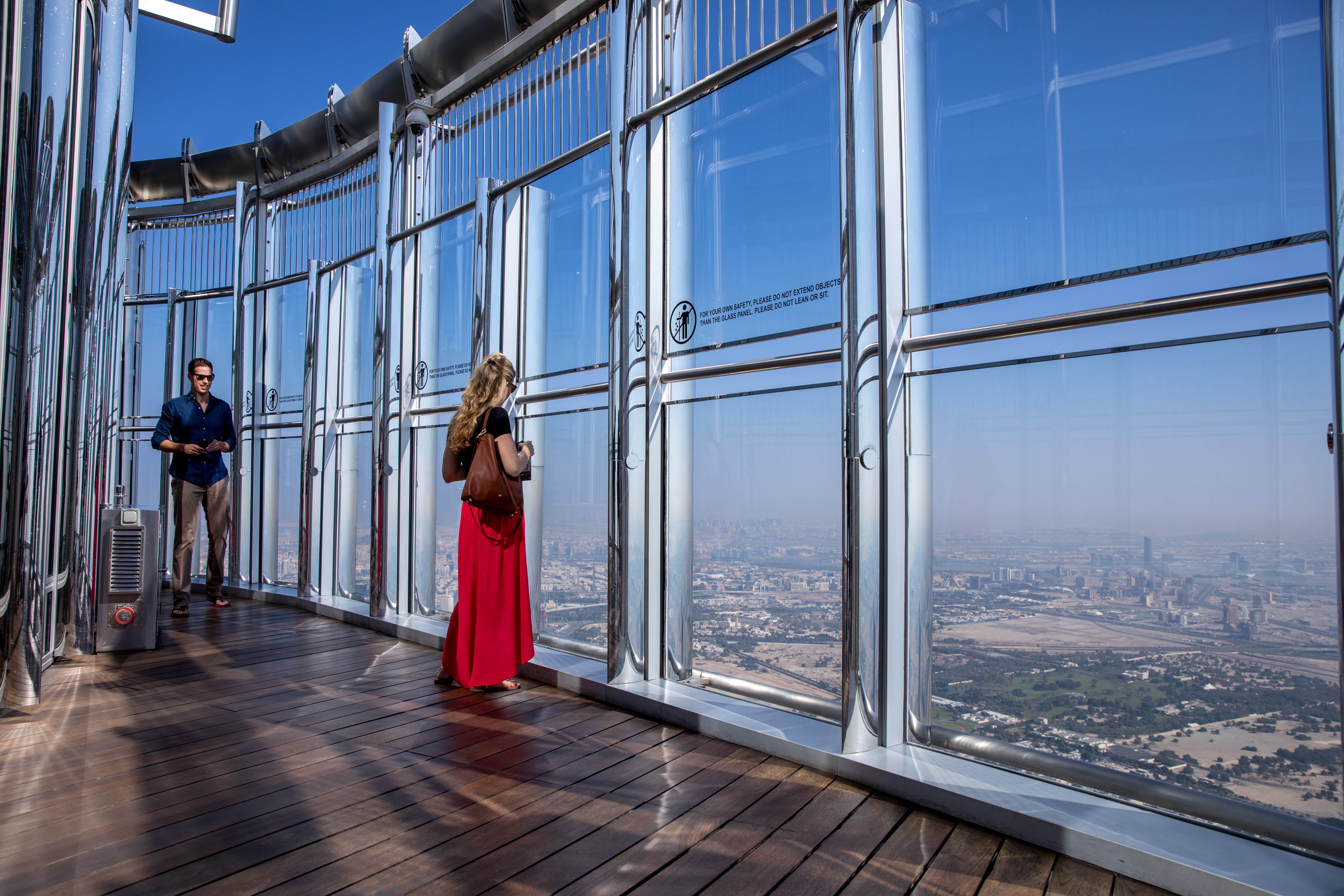 在無人打擾的555公尺高空欣賞杜拜城市美景，是「At the Top, Burj Khalifa SKY」獨有的享受。