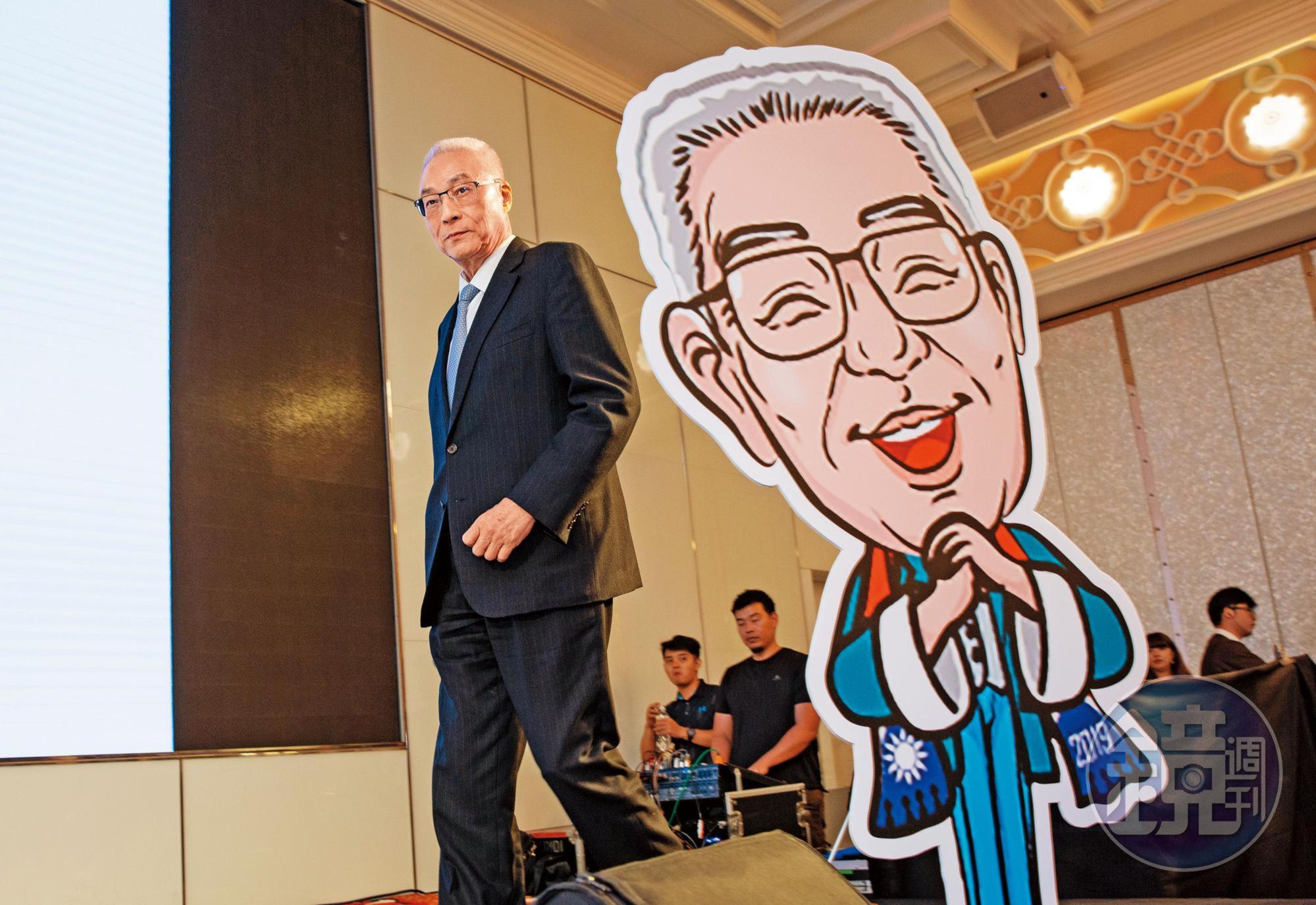 吳敦義礙於黨主席身分，對是否宣布參選明顯較為謹慎，若衝刺到5月人氣仍未拉抬，將改抬轎拱韓當造王者。