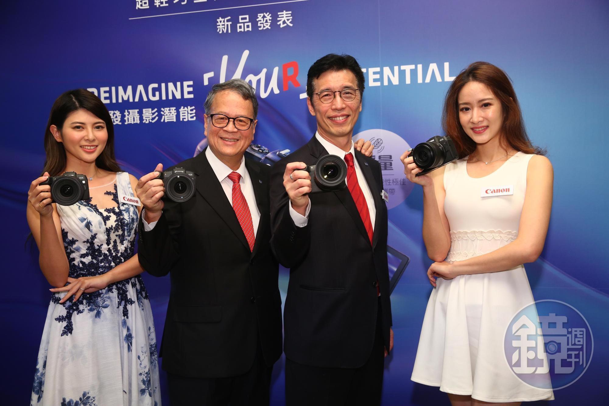 單眼相機大廠Canon推出市面上最輕巧的全片幅數位相機EOS RP,僅有440公克的輕便機身,如手握一大杯咖啡的重量。
