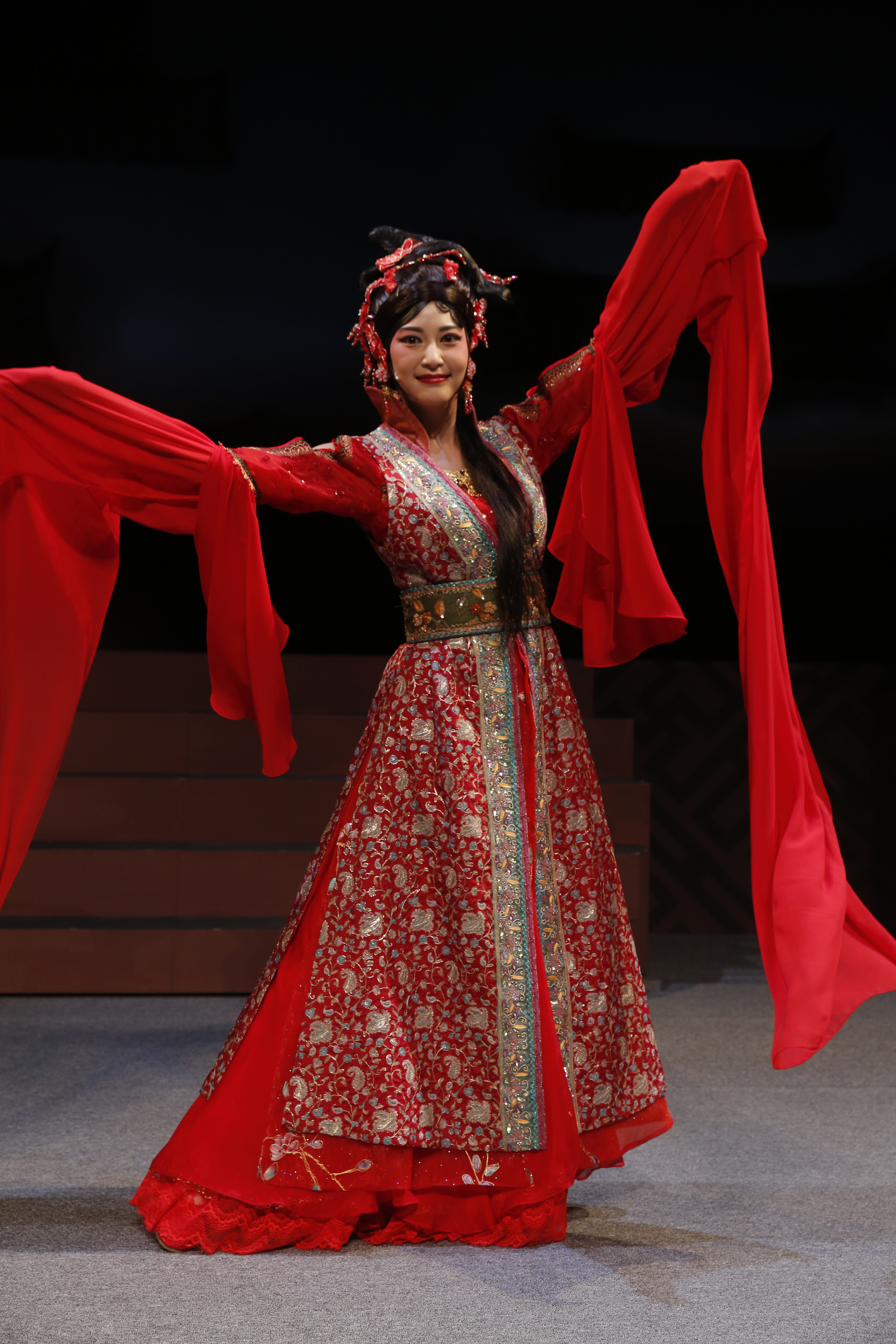 樓心潼飾演白蛇的前世，一開場就是她的戲，讓她緊張得連覺都睡不好。