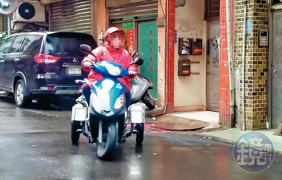 網友痛斥「小三好手好腳還要人載」，而元配則是淒風苦雨離不開基隆。