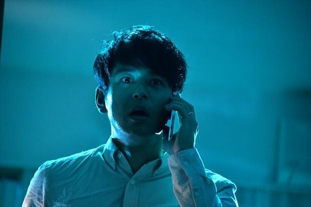 妻夫木聰二度與鬼才導演中島哲也合作，在《來了》挑戰心理恐怖極限。（車庫娛樂提供）