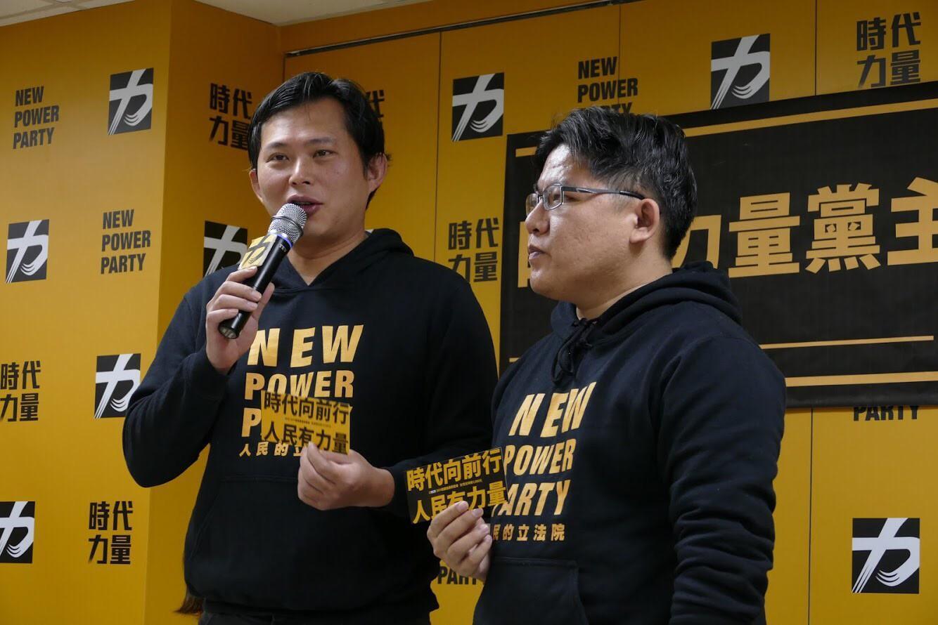 時力前主席黃國昌希望邱顯智能競選2022新竹市長。（時代力量提供）