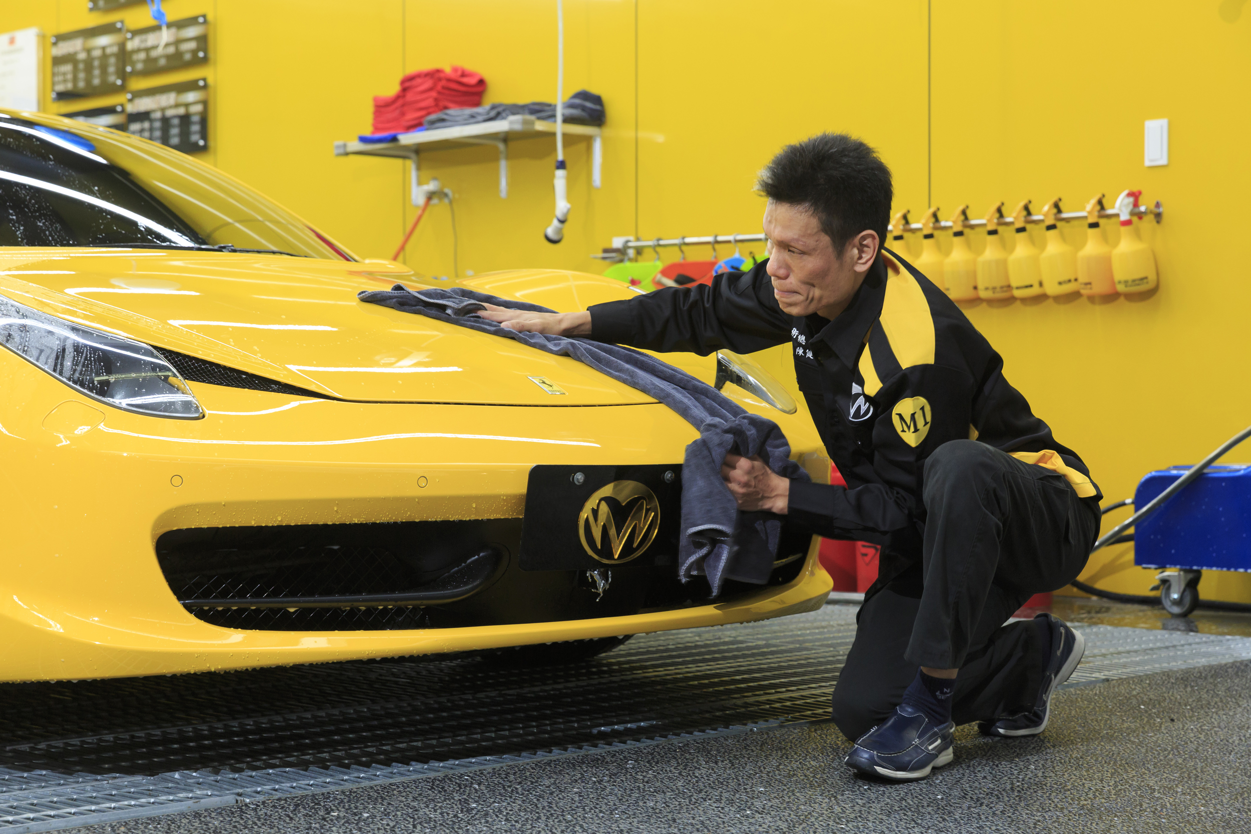 陳健中幫人洗車時遇到奧客找麻煩，讓他下定決心要做到客人無可挑剔。