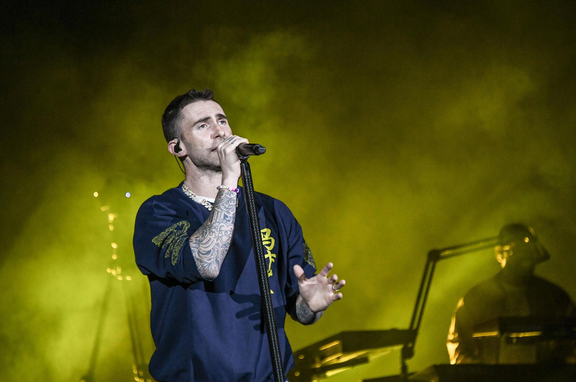 搖滾天團魔力紅（Maroon 5），時隔4年再度抵台，並於昨晚（1日）選定在高雄國家體育場開唱。（環球提供）