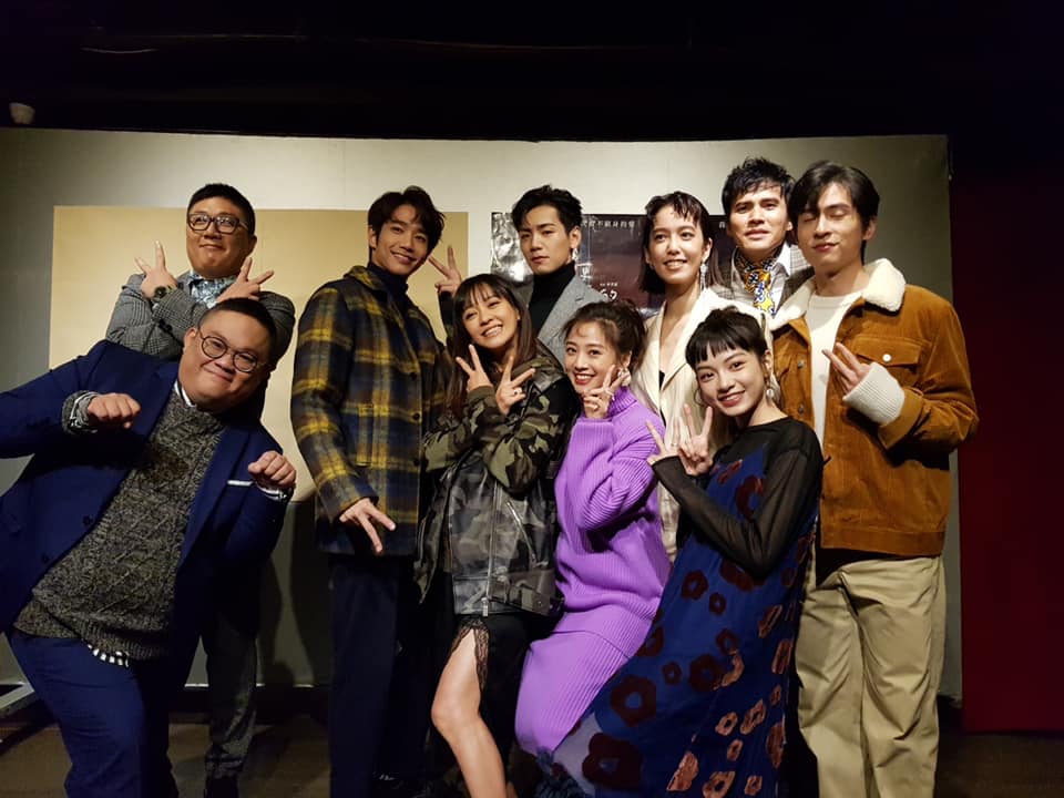 陳意涵日前《比悲傷更悲傷的故事》演員們齊聚慶功，最新消息此片已通過大陸審批，將於3月14日上映。（翻攝自陳意涵臉書）