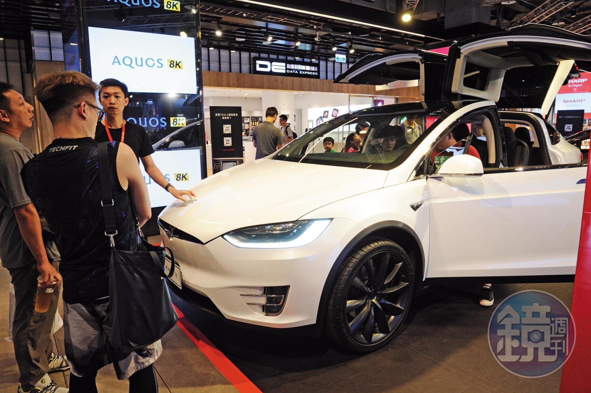 電動車龍頭特斯拉奪下6月二哥寶座,僅次於代理豐田與LEXUS的和泰車。(本刊資料照)