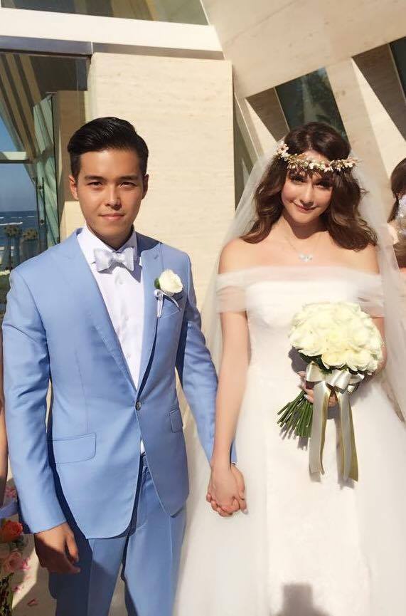 另一半Mike求婚求了20幾次才成功。(翻攝自瑞莎臉書)
