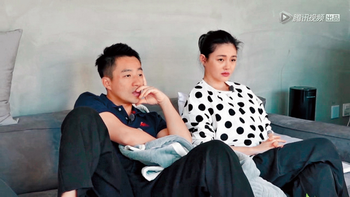 《幸福三重奏》夫妻實境秀中，可常見大S（右）跟汪小菲在生活細節上偶有摩擦。（翻攝自騰訊視頻）