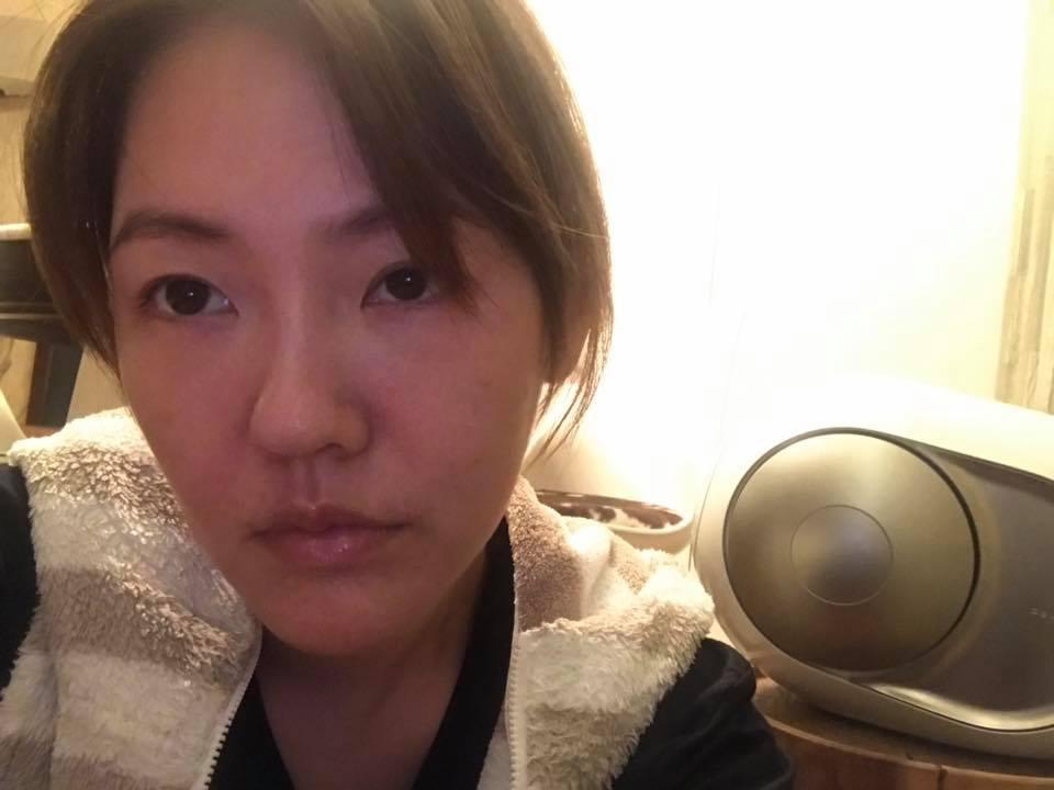 小S反其道而行分享自己素顏照，並有感而發po出感性文。（翻攝自小S臉書）