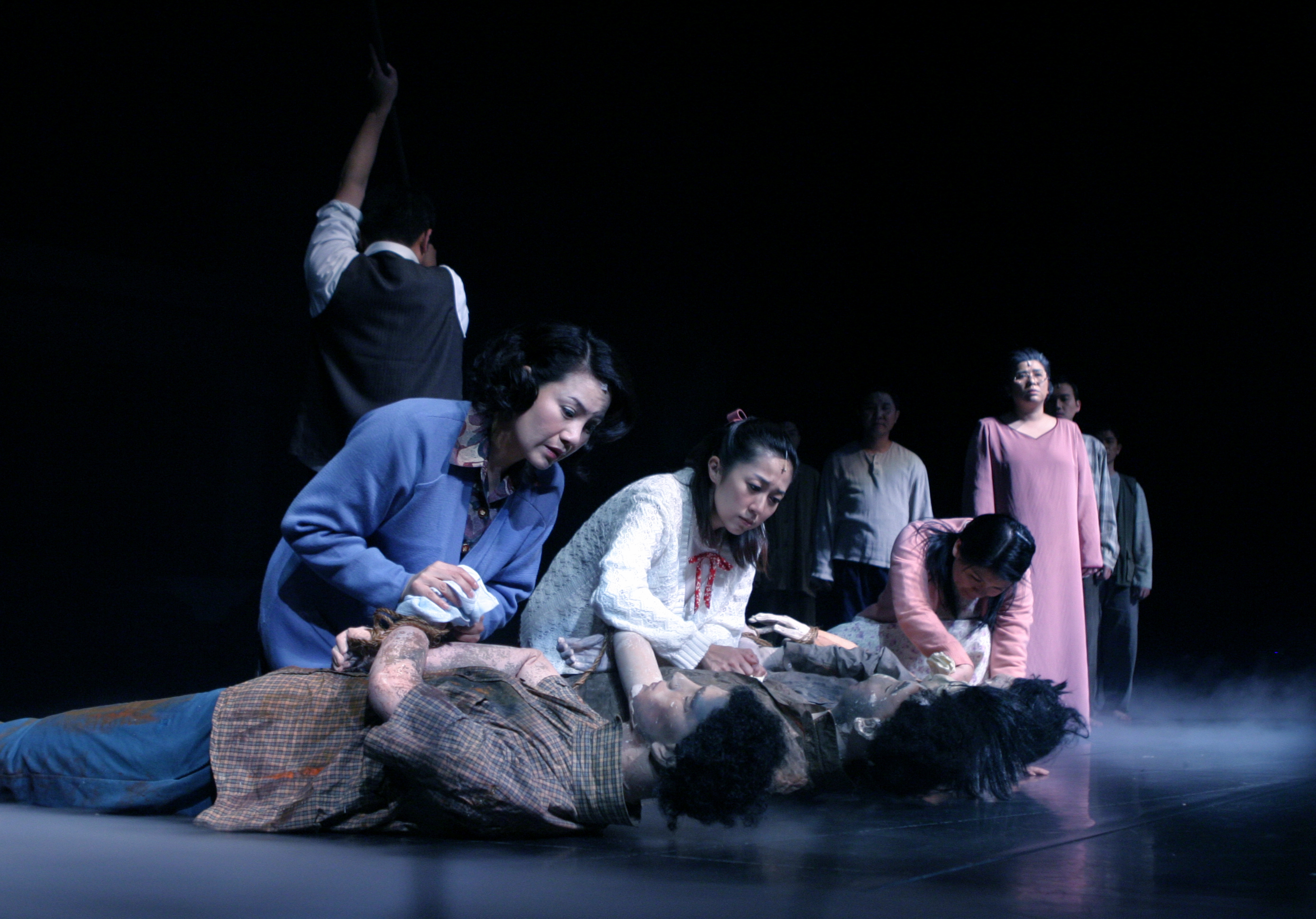 綠光劇團《人間條件二》邀齊首版主要演員再度聚首，重現淡水河畔的感動。（綠光劇團提供）