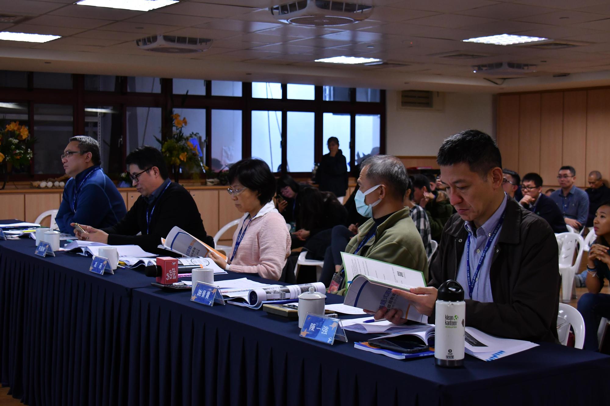 經過產業界與學術界專業評審決議後，最終錄取了十個團體，3月5日針對各團隊正式發出錄取通知。（慈濟基金會提供）