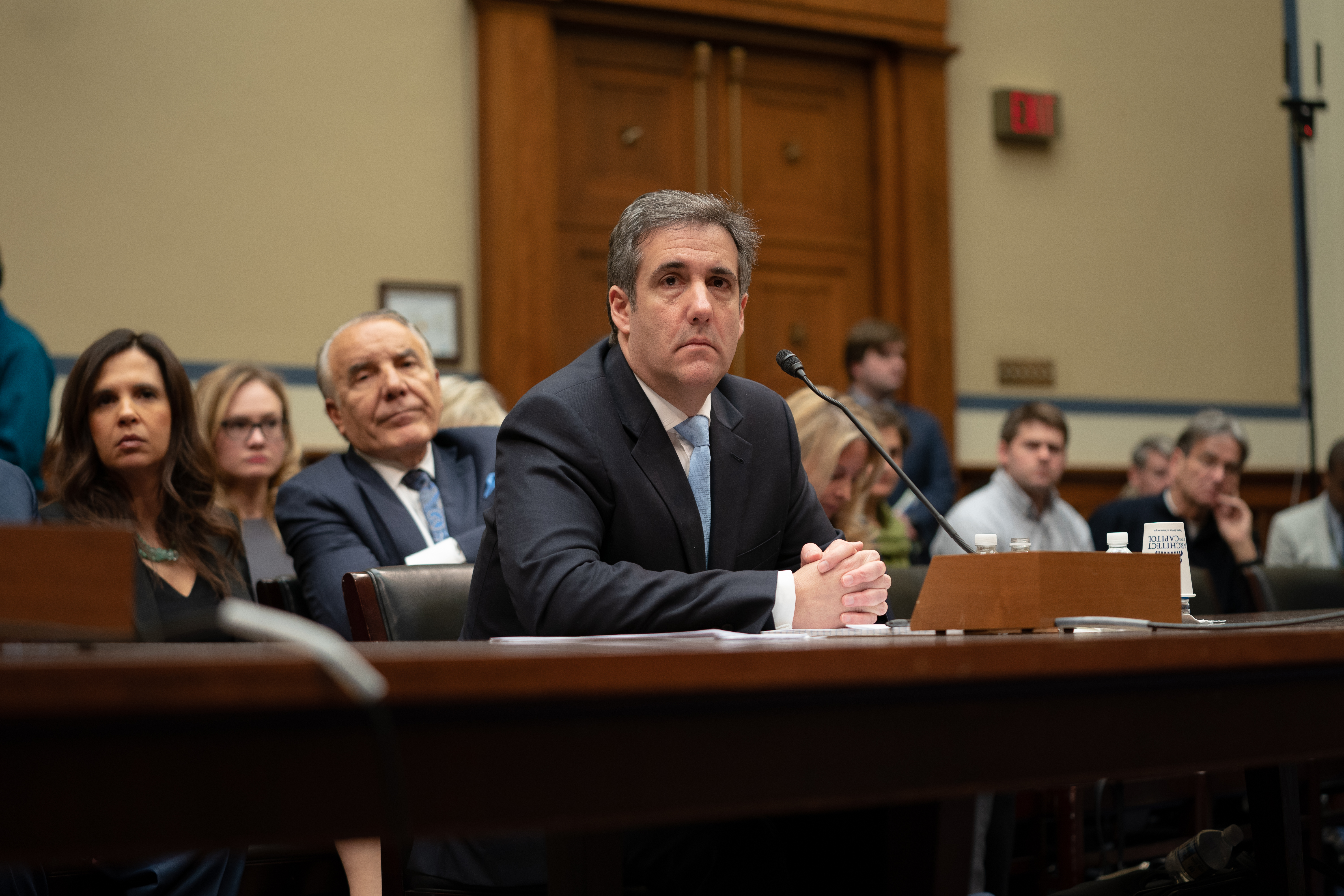 2019年2月27日，「我很後悔那一天我跟川普說『是的，先生』。」川普的前私人律師柯恩在美國眾院監督與改革委員會聽證。（東方IC）