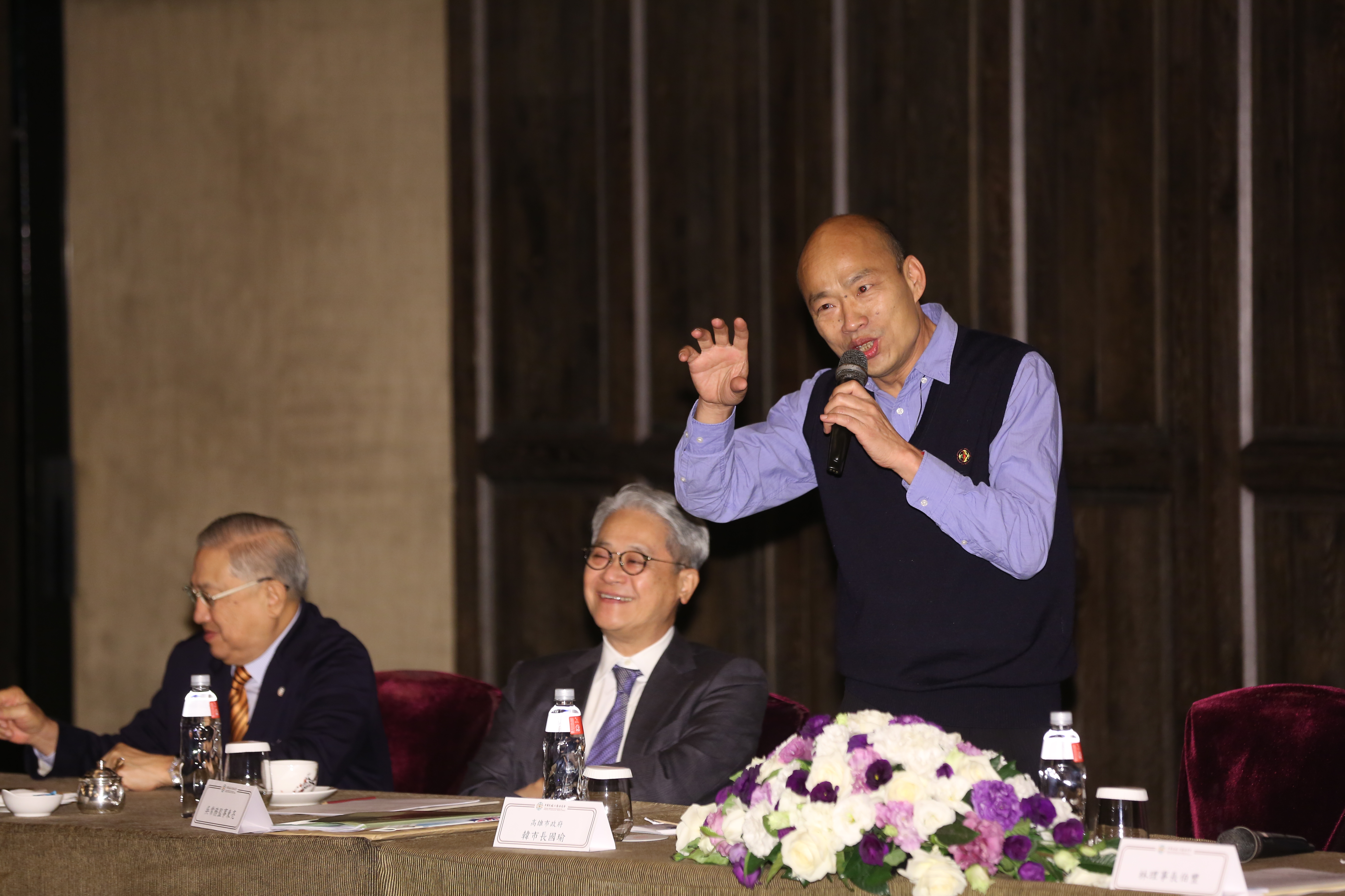 韓國瑜受邀出席工商協進會理監事聯席會議，全力向業界大老推銷高雄。