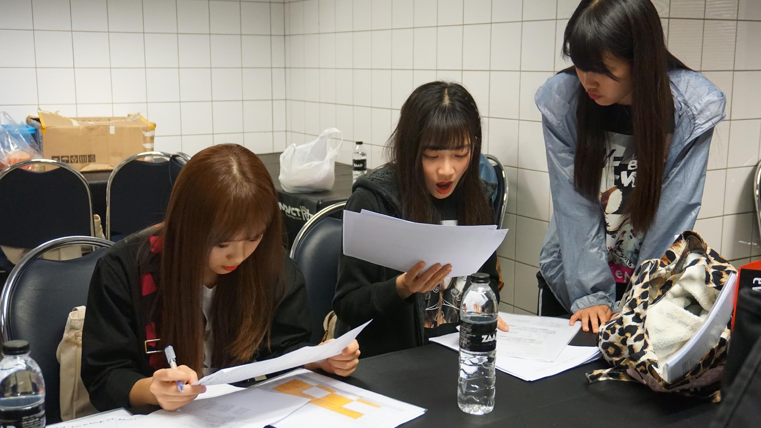 為維持體重控管， AKB48 Team TP工作時以水代替含糖飲料。（好言娛樂提供）
