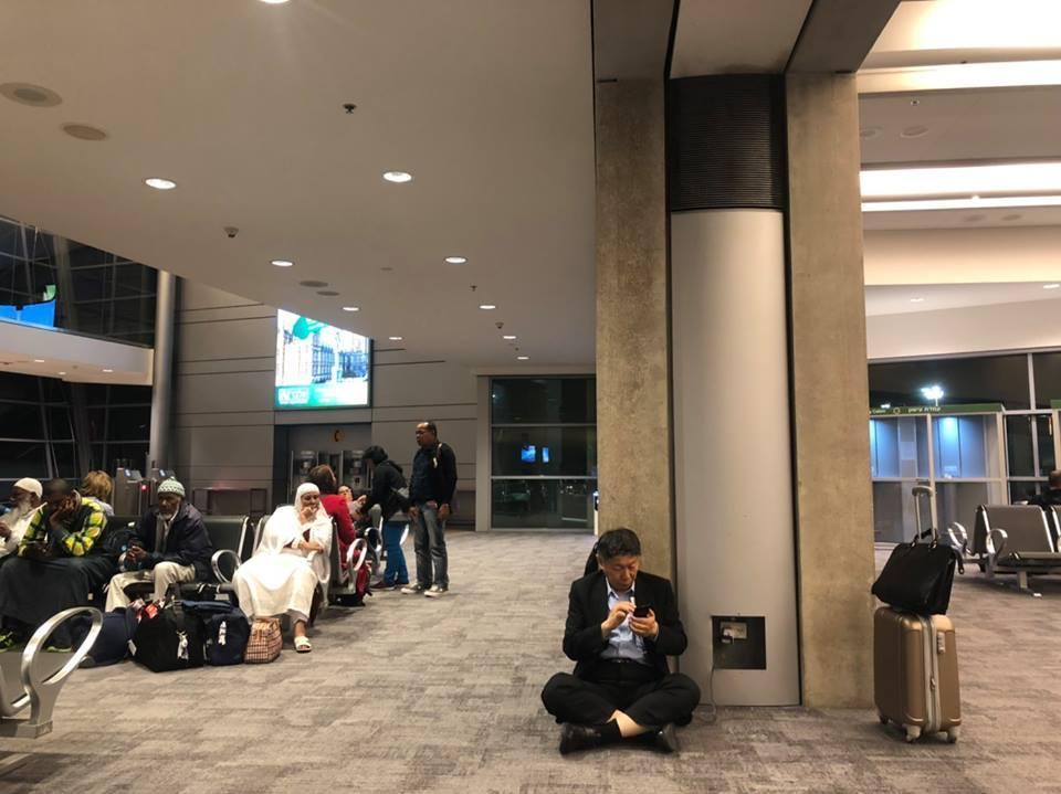 陳佩琪po文談及柯文哲席地而坐事件,不滿怒嗆「就我看來,這張照片就是他平日的X樣子。」(翻攝自柯文哲粉專)