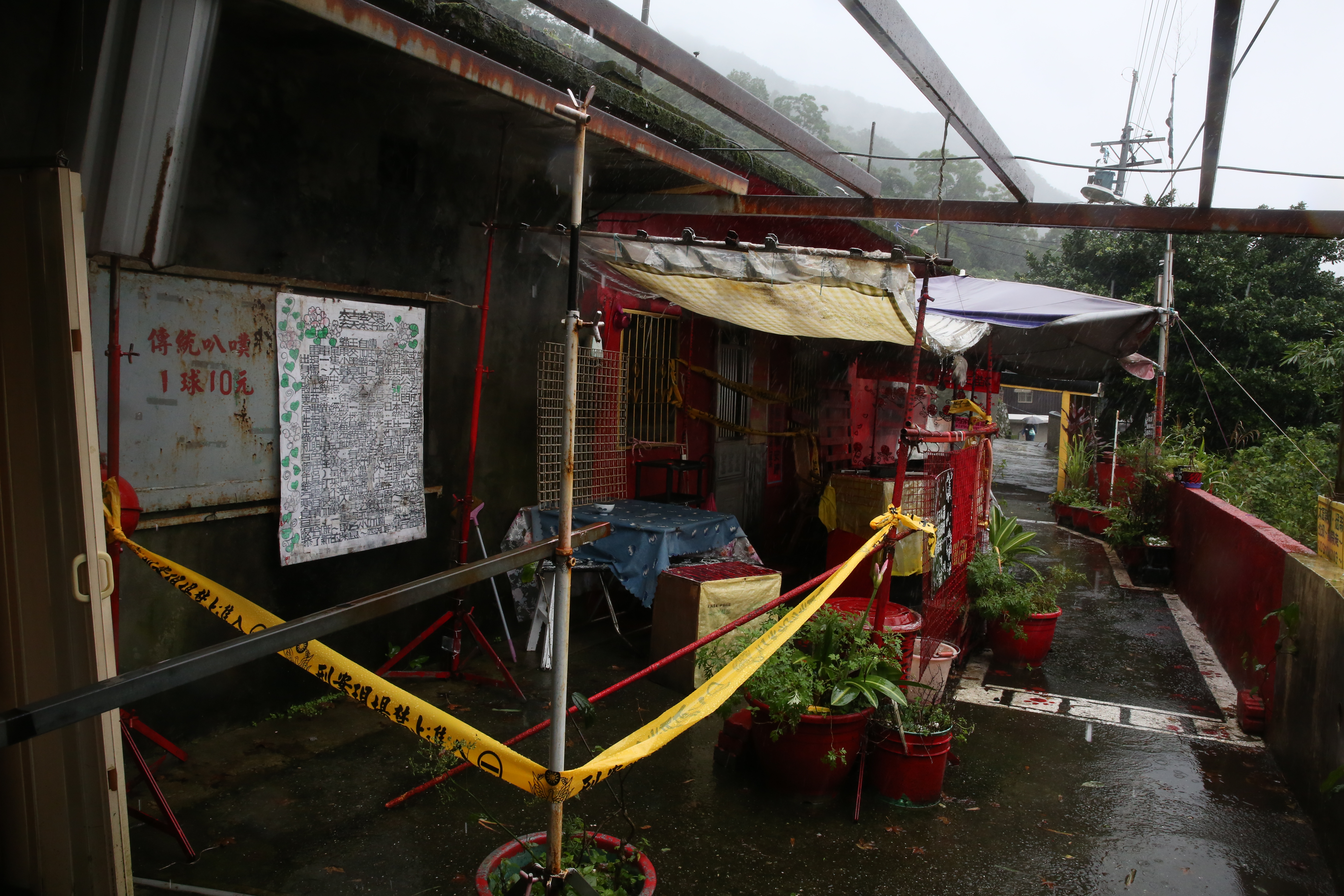 記者跑在第一線，常常要親自進入命案現場，目睹血腥暴力的畫面。圖僅為示意圖，非當事人。