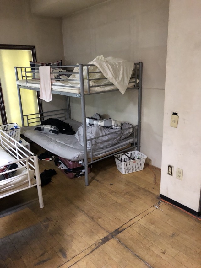 日警方以為販運人口，攻堅後撲空。（刑事局提供）