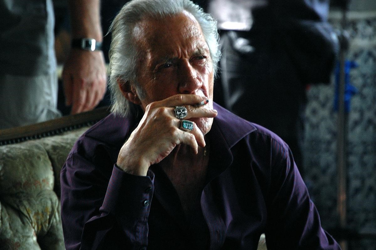 演員大衛卡拉定在拍片期間意外過世，是吉伯特製片生涯遇過最戲劇化的事件。（翻攝自allocine.fr）