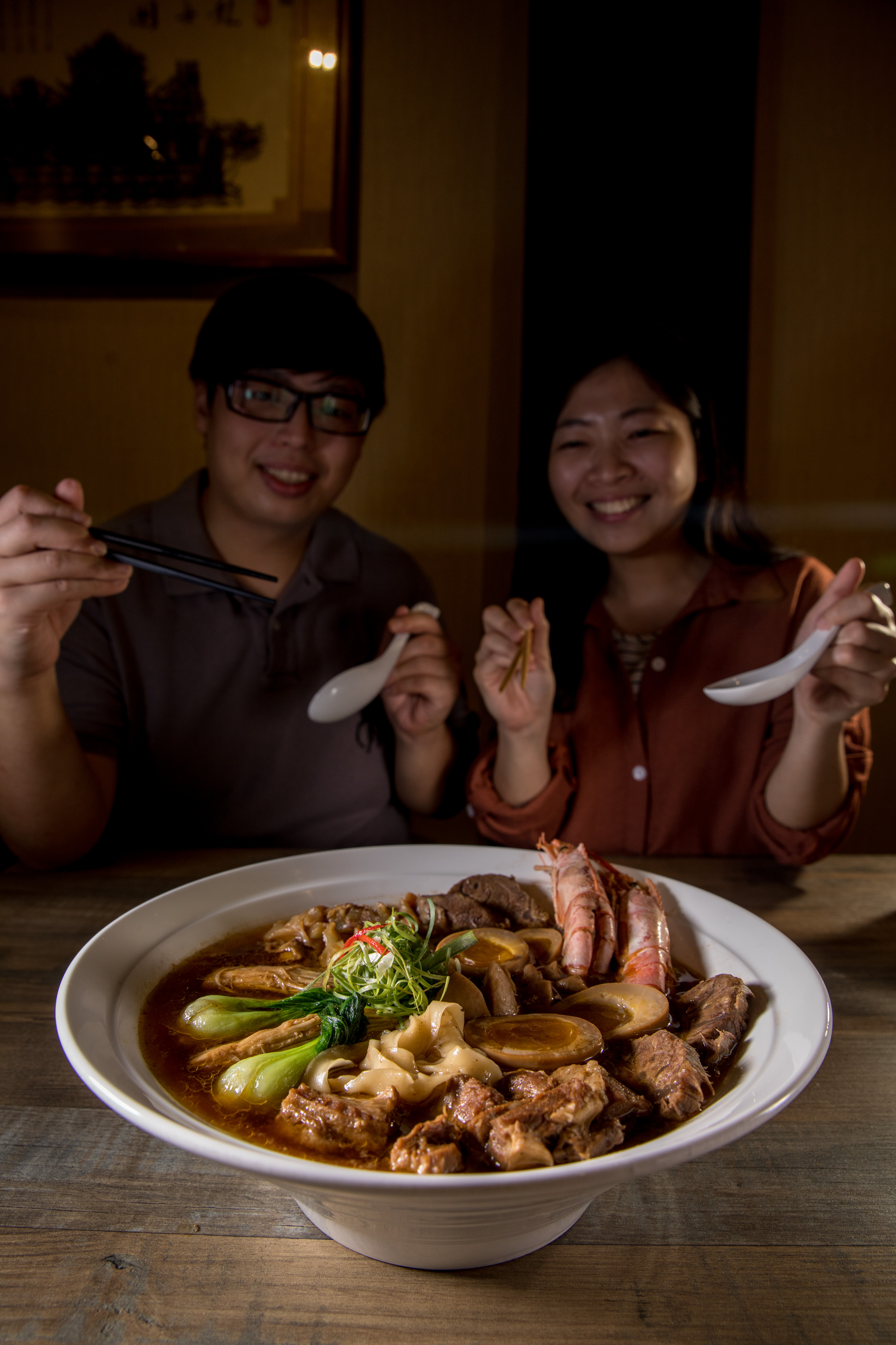 原價1,000元的「情人牛肉麵」，不只可以兩人組隊，也歡迎大胃王隻身挑戰。（520元／特價）