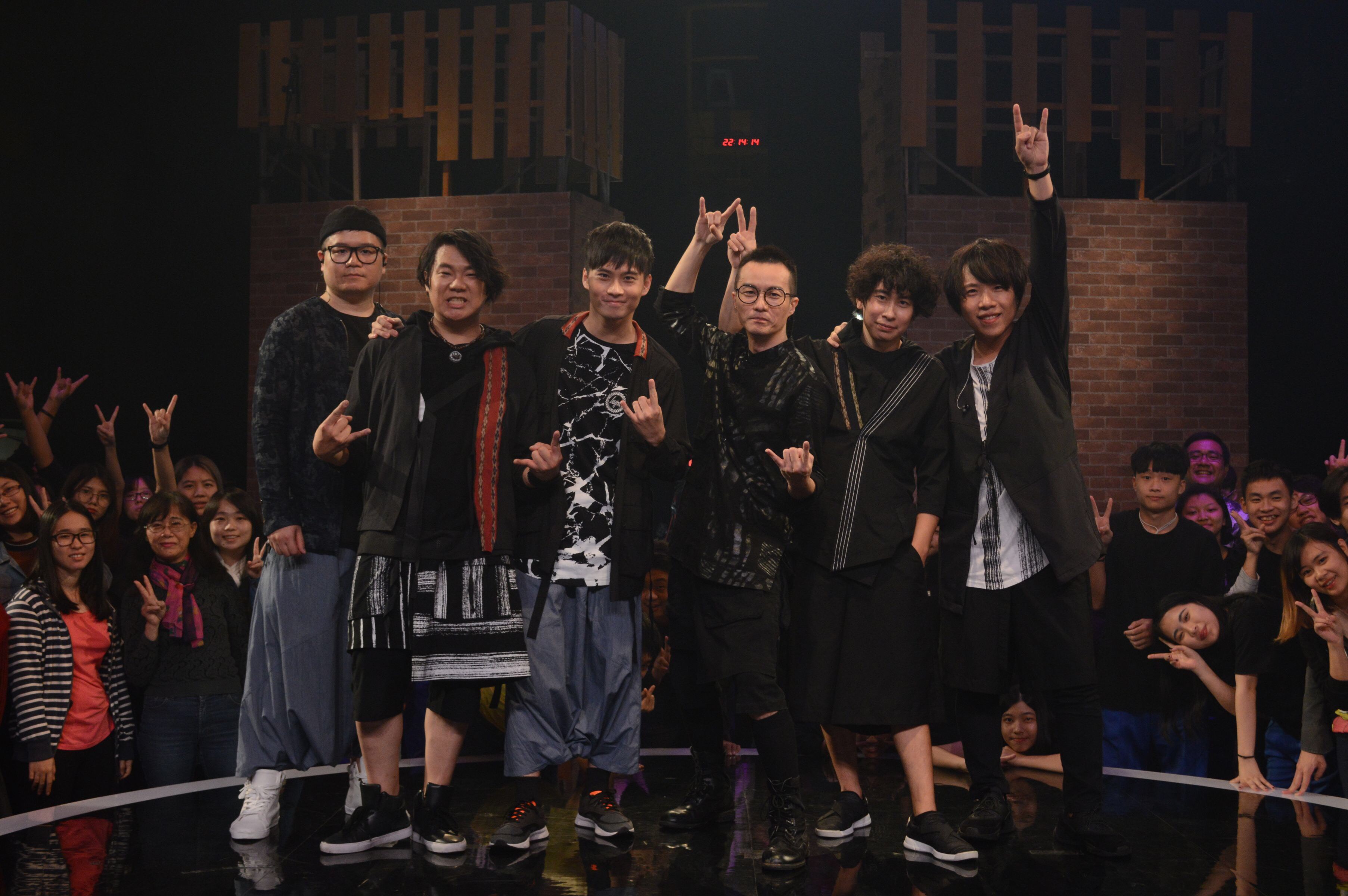 神棍樂團都是兼職在做音樂，需要正職工作維持生活，許多獨立樂團都是這樣活著。（公視提供）