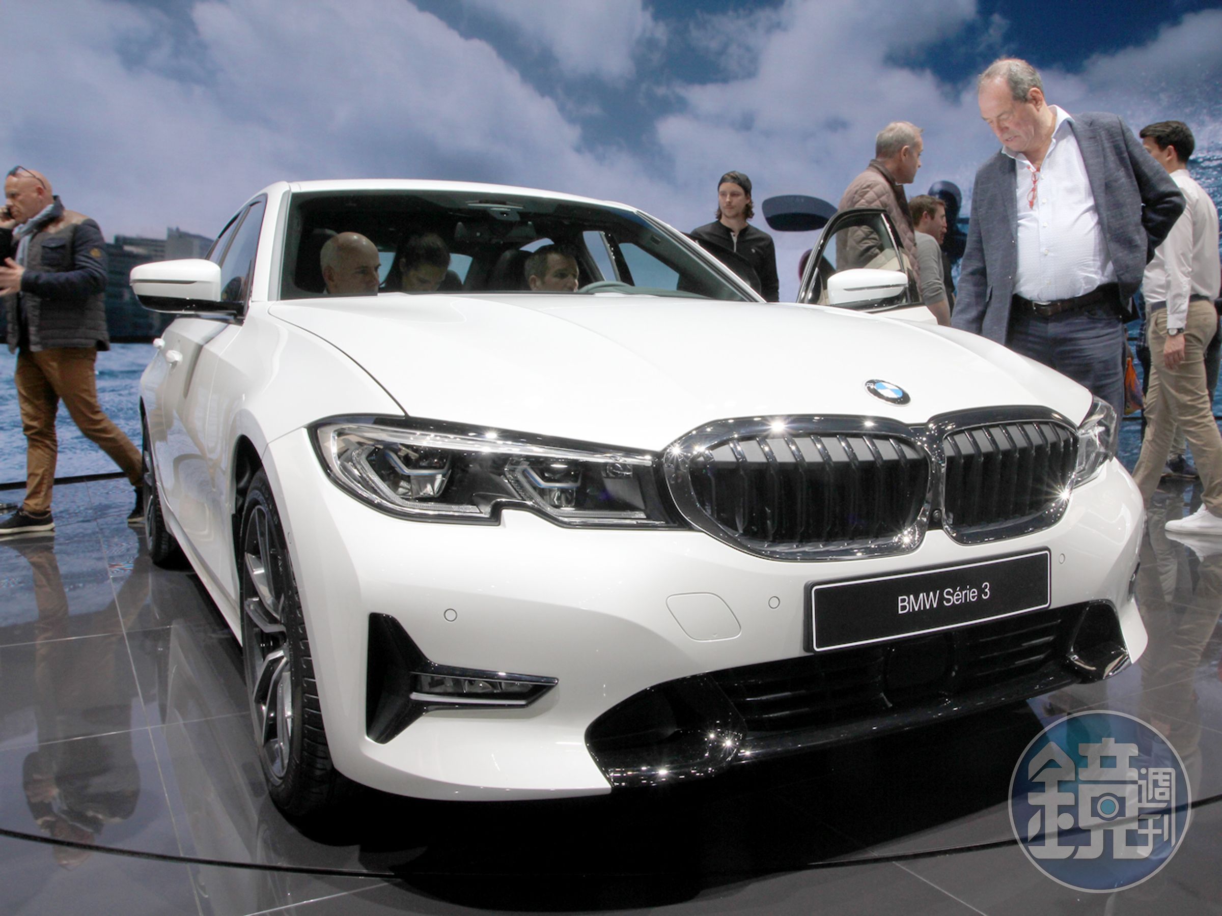 BMW 330e Sedan插電式油電混合動力車 。