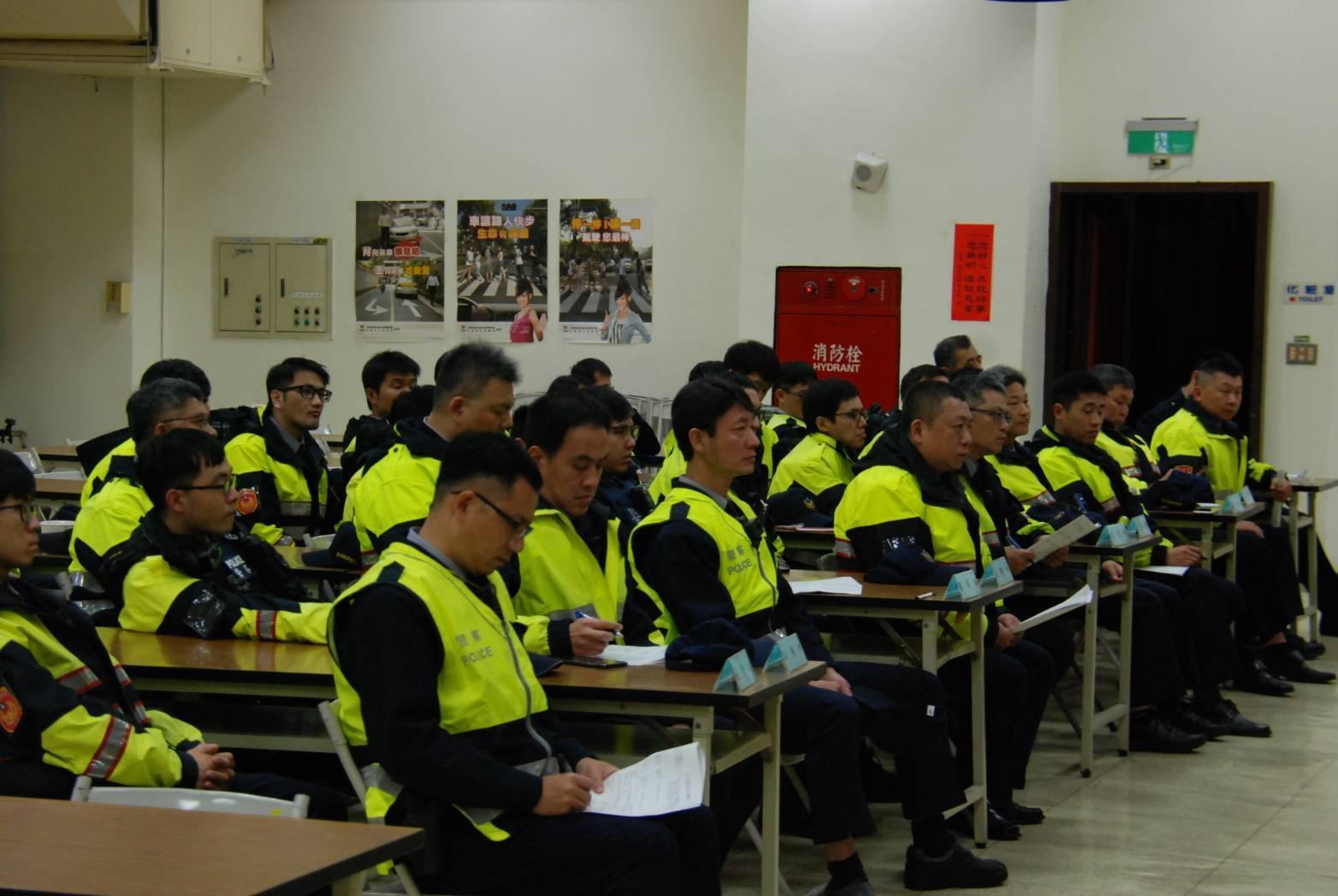 警方表示，往後將加強對轄內易發生鬥毆滋事場所，採取重點式、密集式之臨檢。（警方提供）