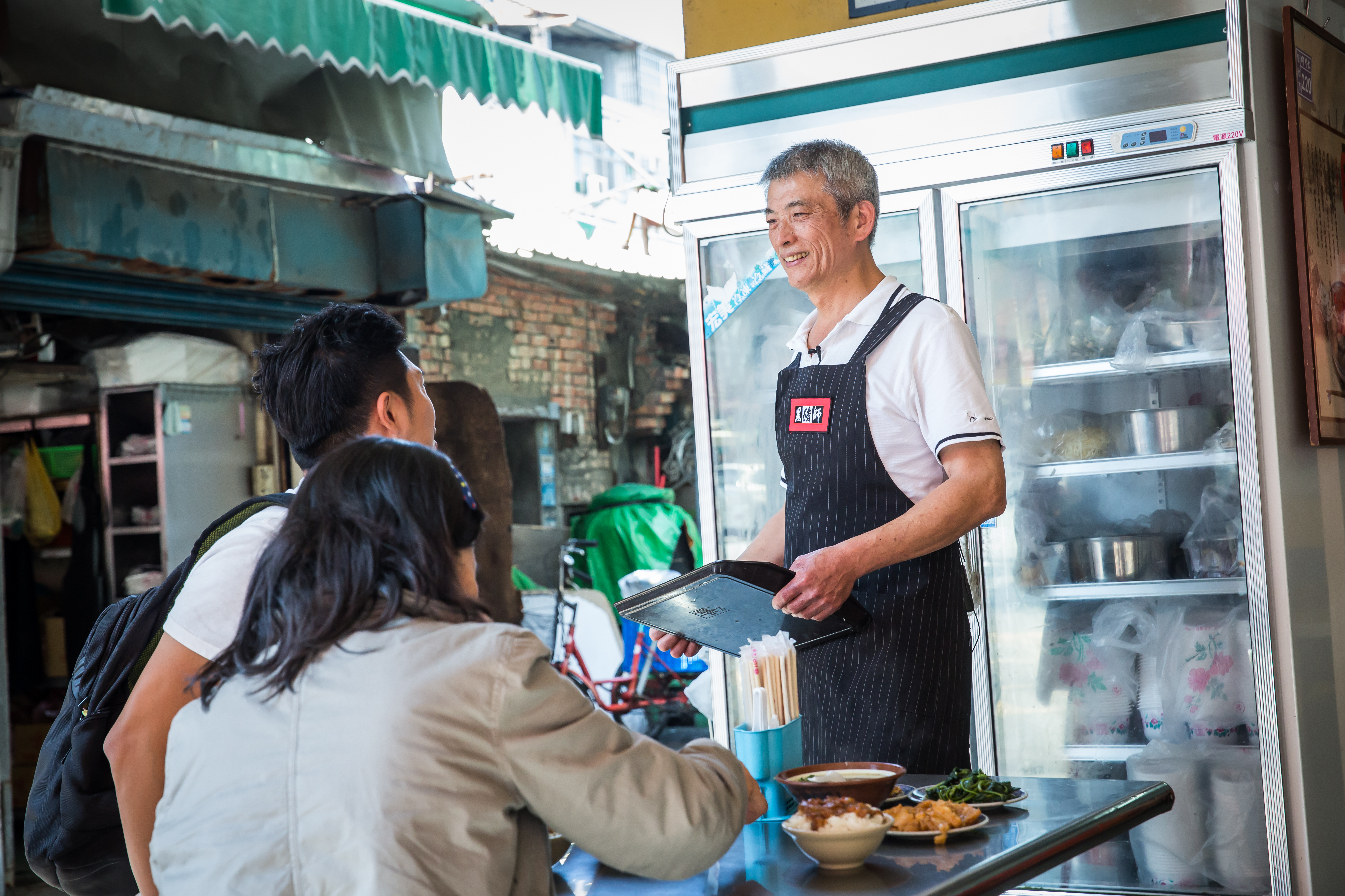 吳文彬待客親切，也很聽得進客人建議。