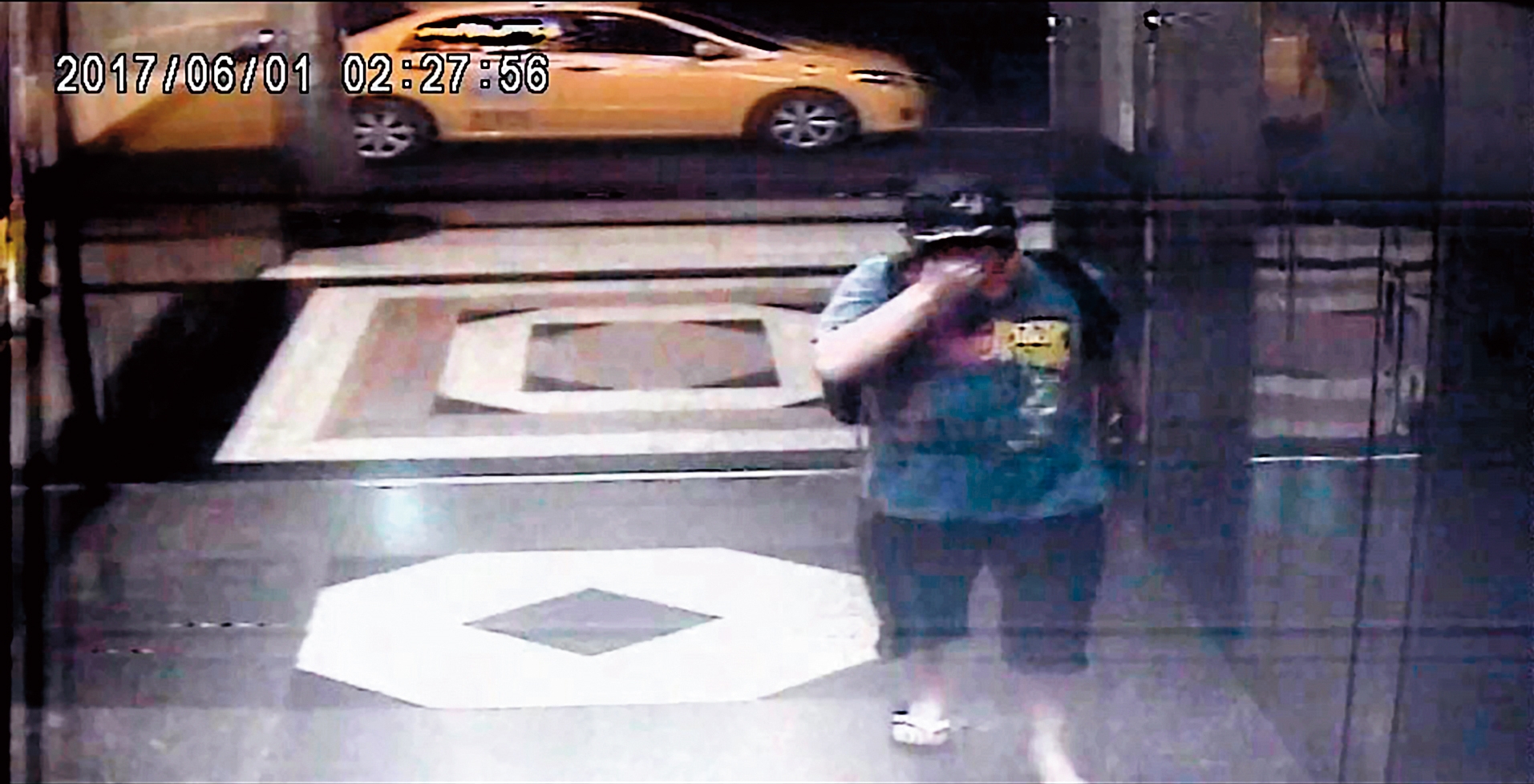 為故布疑陣,林宗耀離開卡拉OK時,換穿不同的衣服。(翻攝畫面)