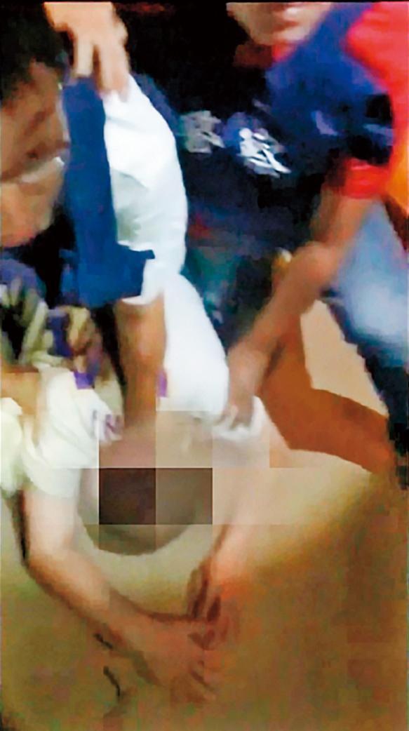 警方查出林宗耀藏匿在一家商務旅館,案發當日晚間9點攻堅,將他逮捕到案。(翻攝畫面)