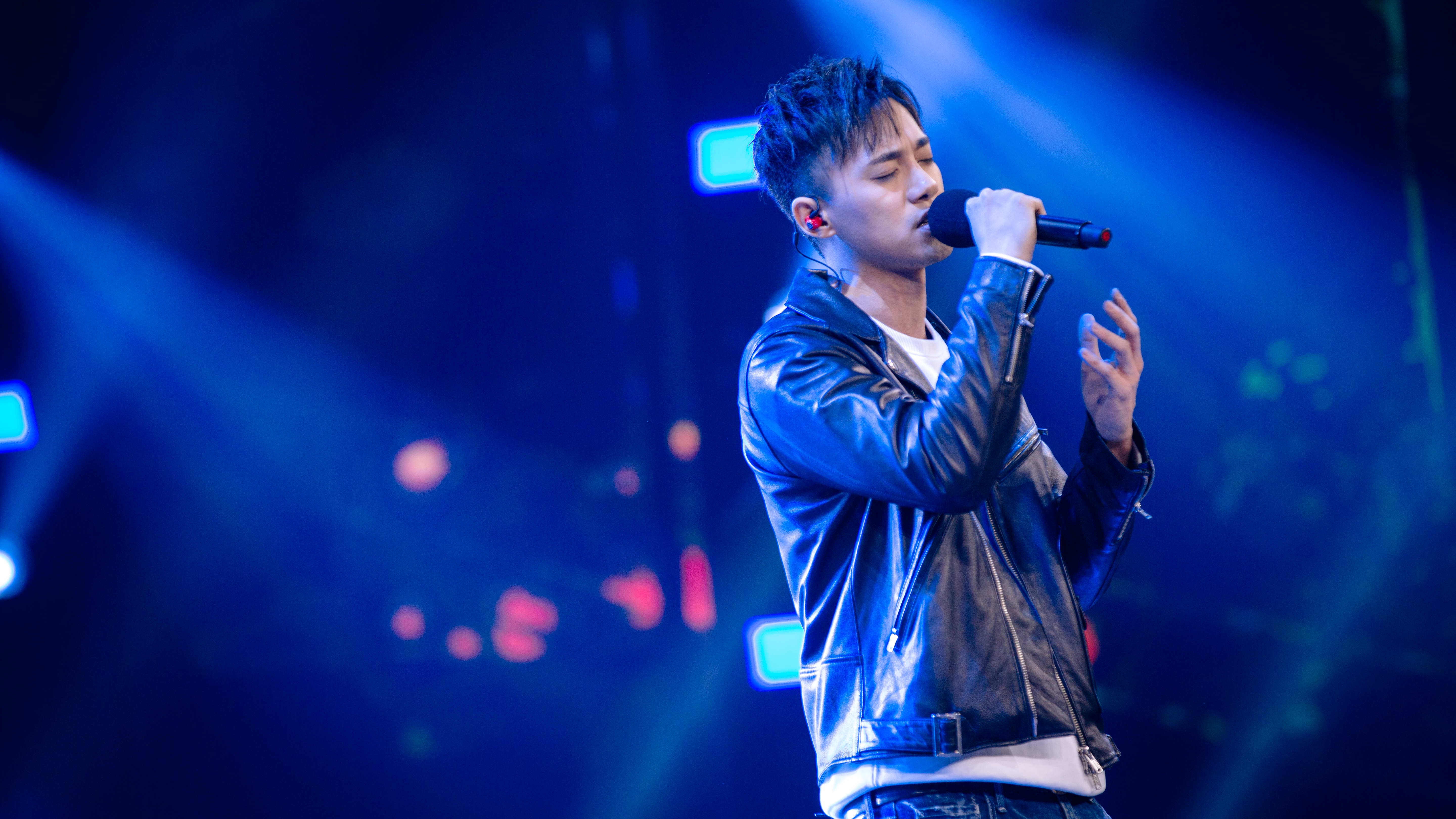 出道14年的李唯楓，北漂北京工作小有成績，錄製音樂性節目《聲音的抉擇》。（北京衛視提供）