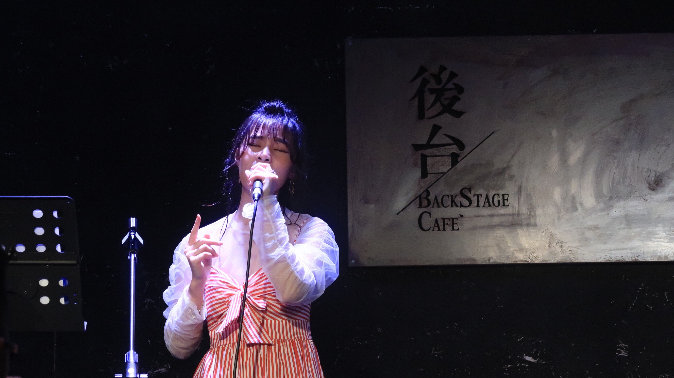 來自馬來西亞的李佳歡勇闖台灣歌壇，舉辦音樂會吸引200位歌迷到場支持。（游手好弦娛樂提供）